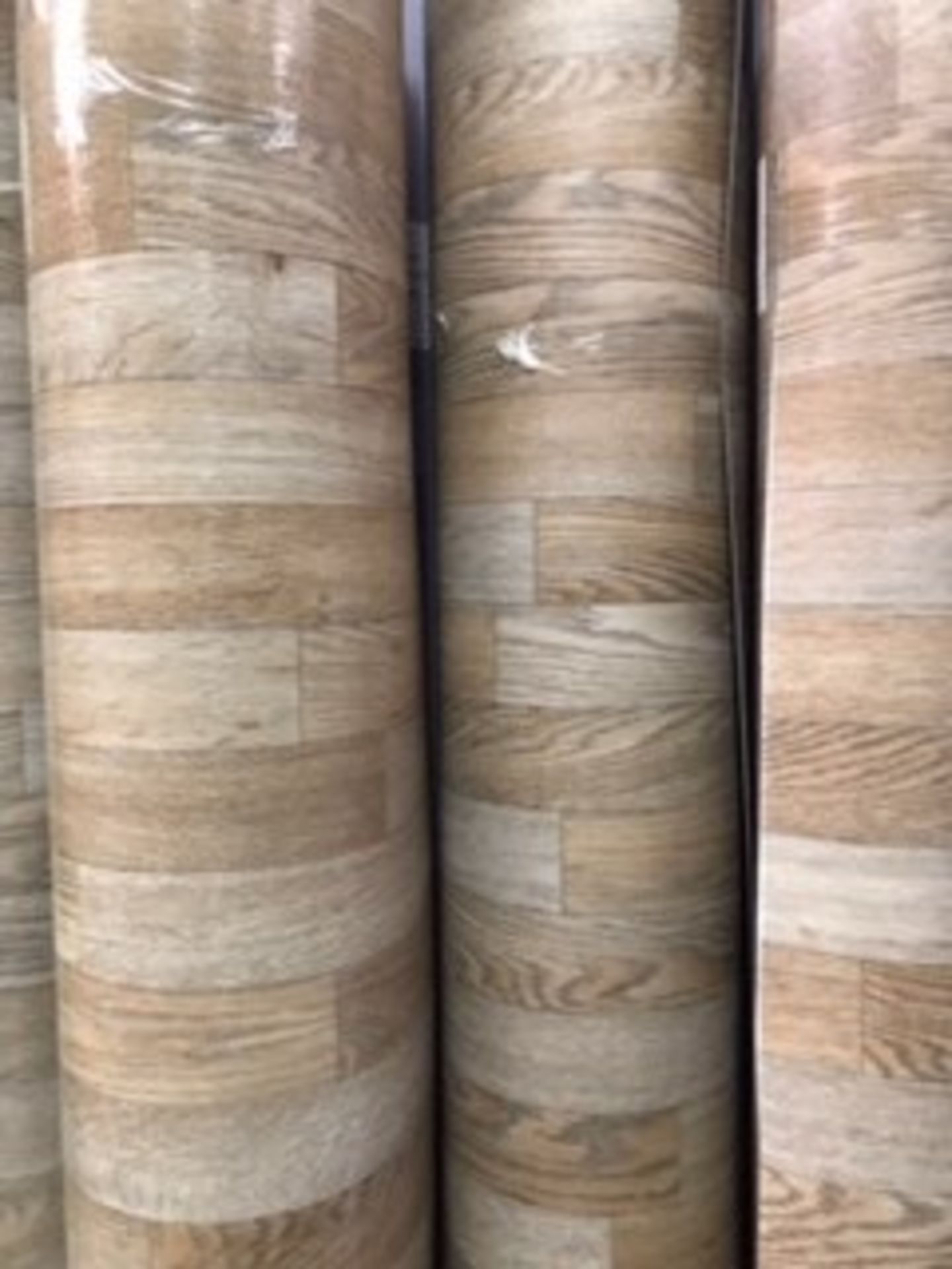 Altro Heavy Duty Safety Wood Flooring – NO VAT Colour – American White Oak – 20x2m total 40mx2 per
