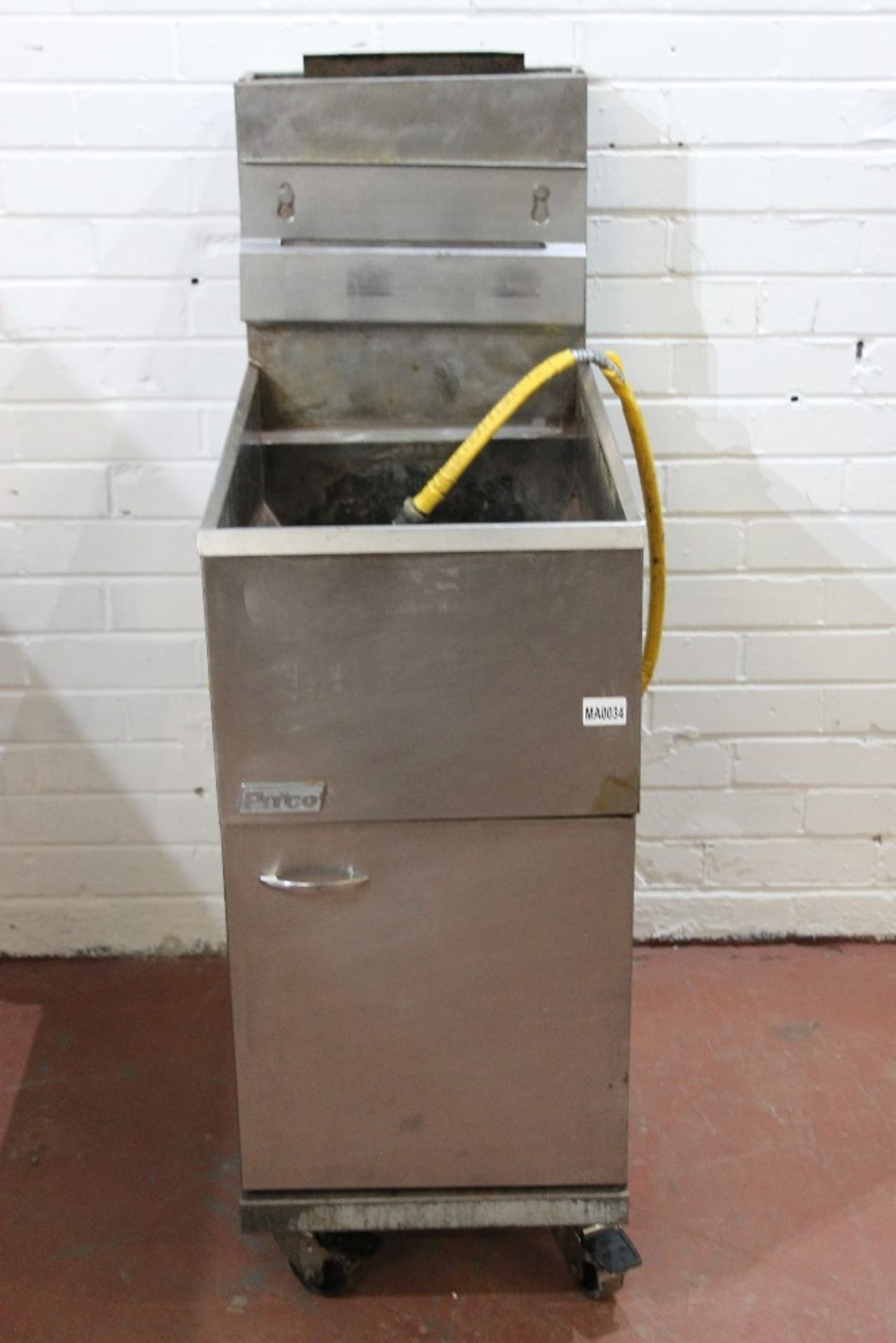 Pitco Single Tank Gas Fryer – No Baskets – as found   NO VAT - Image 3 of 3