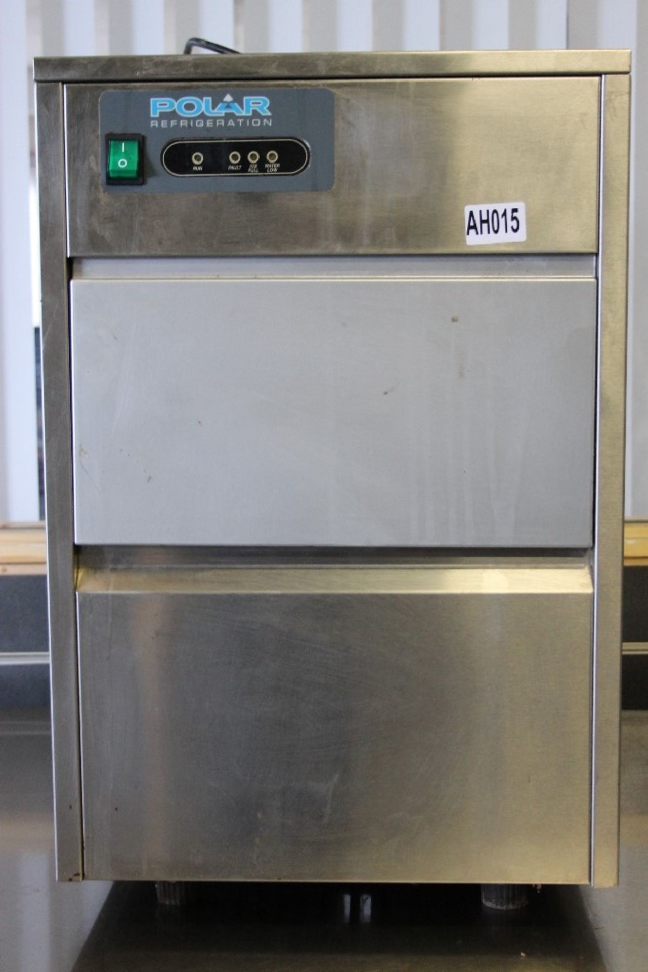 Polar T316 Small Ice Machine – 1ph – NO VAT - Image 2 of 2