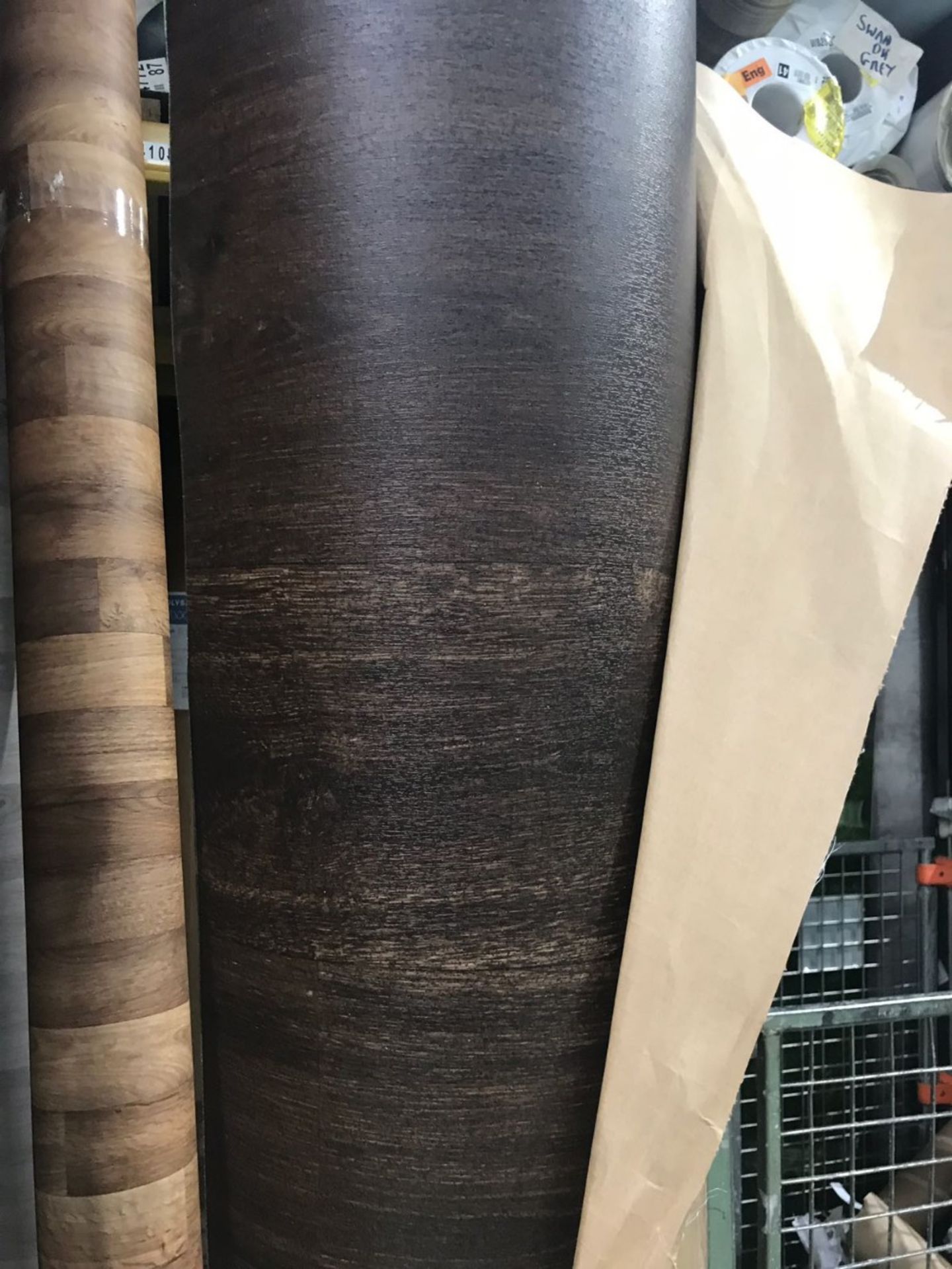 Polysafe Wood FX Flooring – 3373 Mahogany – NO VAT   20x2m Total 40m2 – RRP £960 per roll   Buyer to