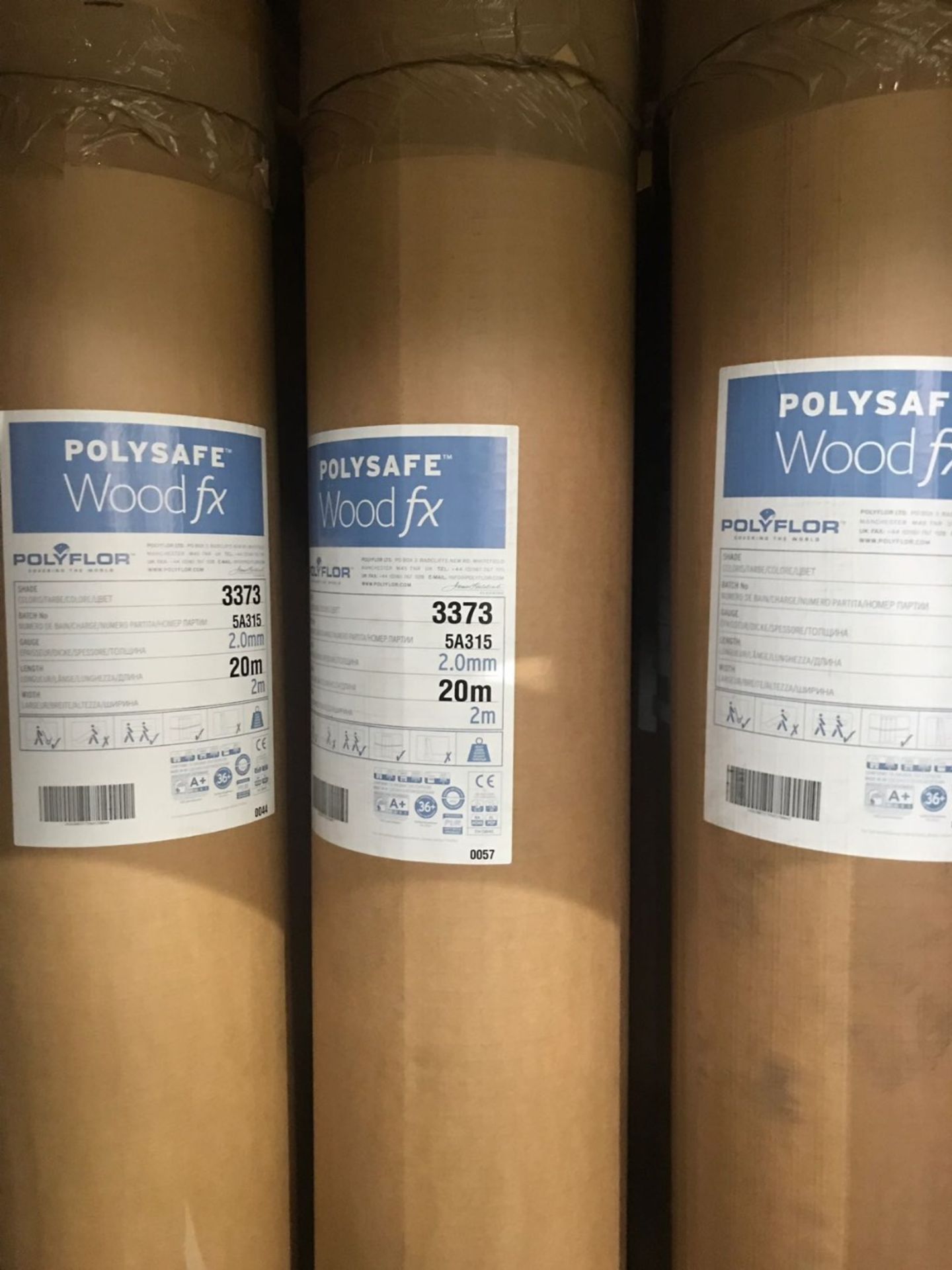 Polysafe Wood FX Flooring – 3373 Mahogany – NO VAT   20x2m Total 40m2 – RRP £960 per roll   Buyer to - Image 2 of 2