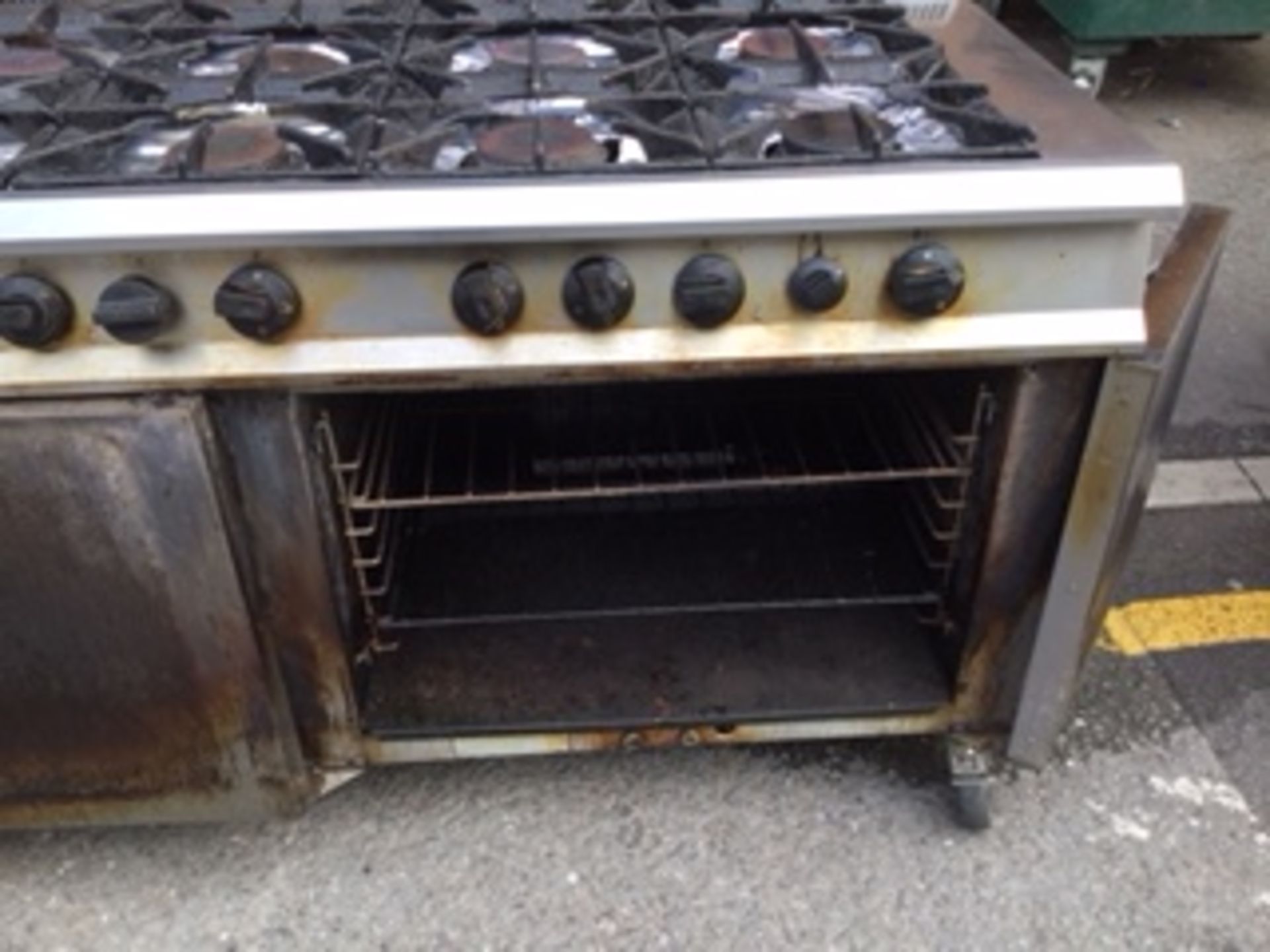 Moorwood Vulcan 8 Gas Cooker-Ovens Below- Mobile -  NO VAT - Image 2 of 3