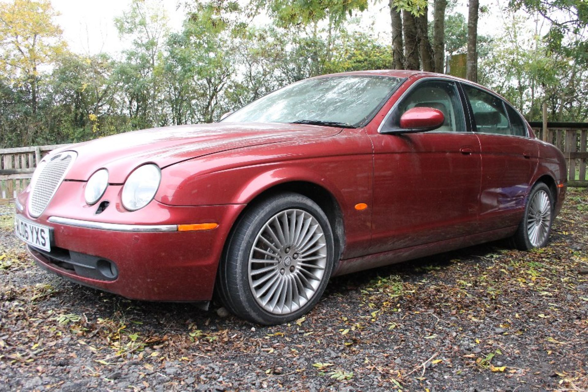 Jaguar S Type – Maroon – 5Dr – Automatic – NON-RUNNER – Reg: ML06 YXS Mileage: 95,000 MOT: Expired - Image 3 of 9