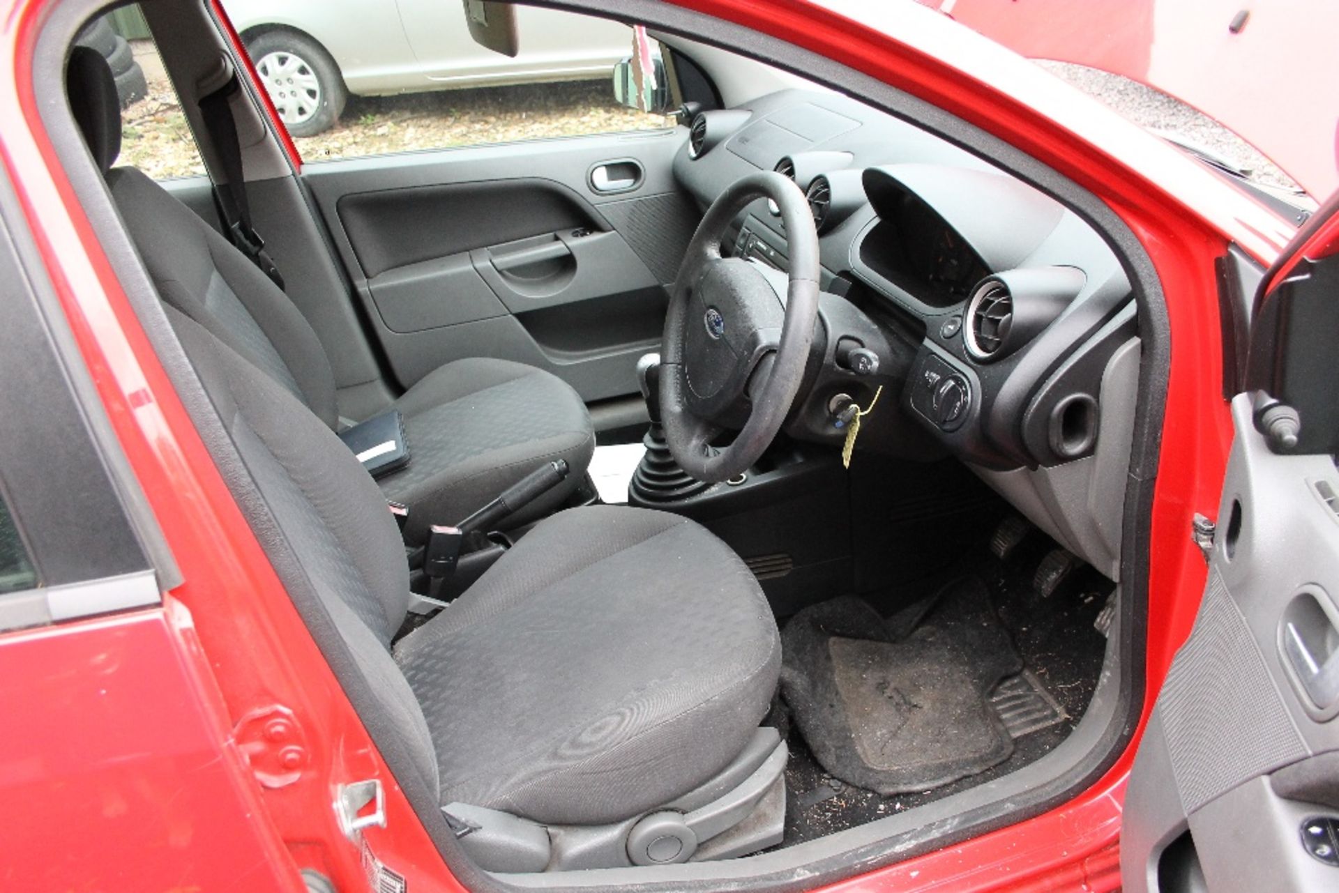 Ford Fiesta 5 Dr Red – Manual – Runner – Reg: VN53 CYT Mileage: 140,000 MOT: Expired 23/03/2018 - Image 8 of 9