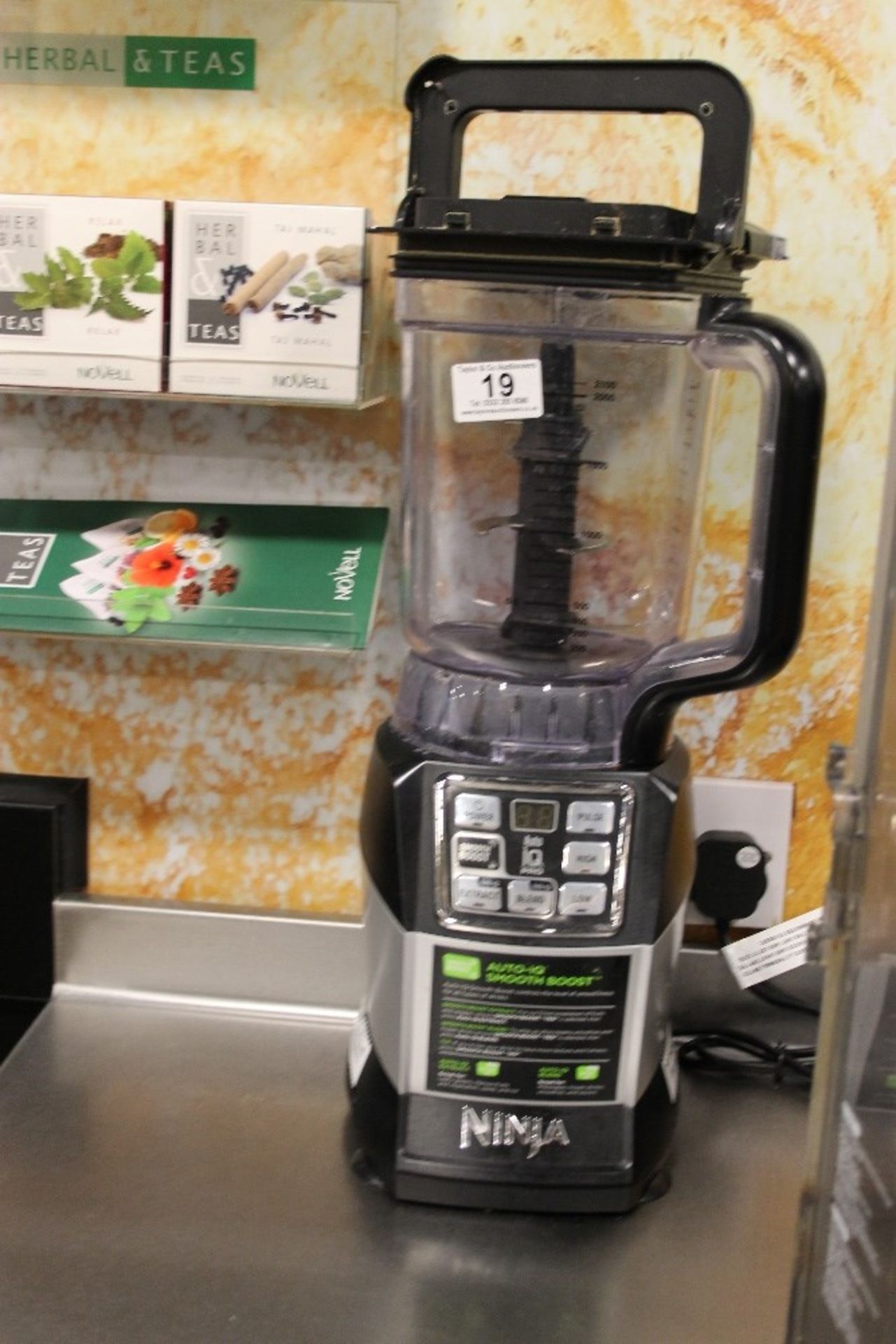 Ninja Smoothie / Ice Blender  - Excellent “as new” condition