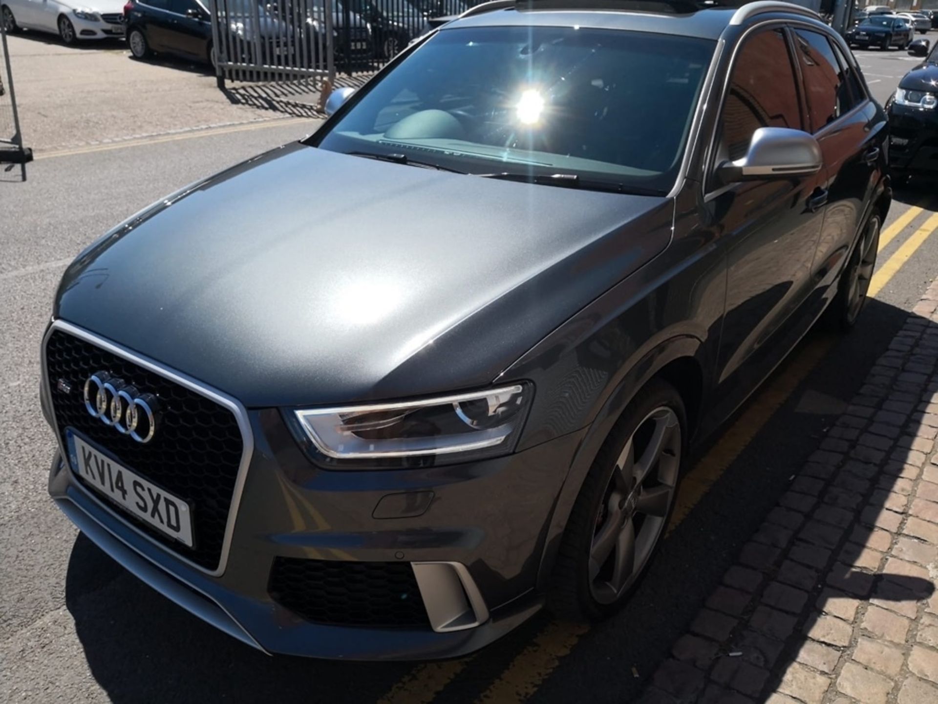 Audi RS Q3 2.5 TFSI S Tronic Quattro 5Dr – Petrol – Grey Reg: KV14 SXD Mileage: 20,000 MOT: 30-09-