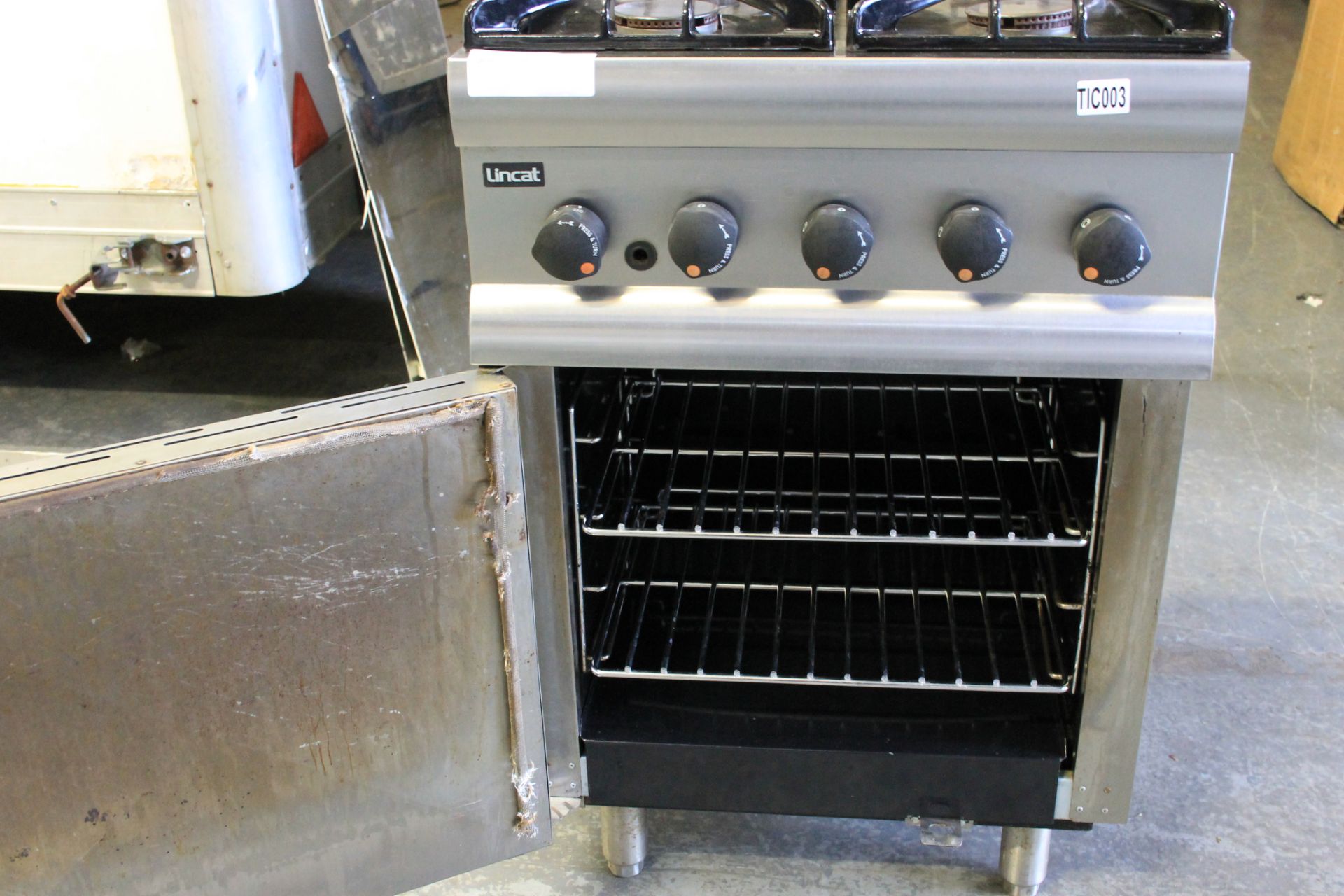 Lincat A1 -4 Burner Nat Gas Cooker + Oven - Image 4 of 4