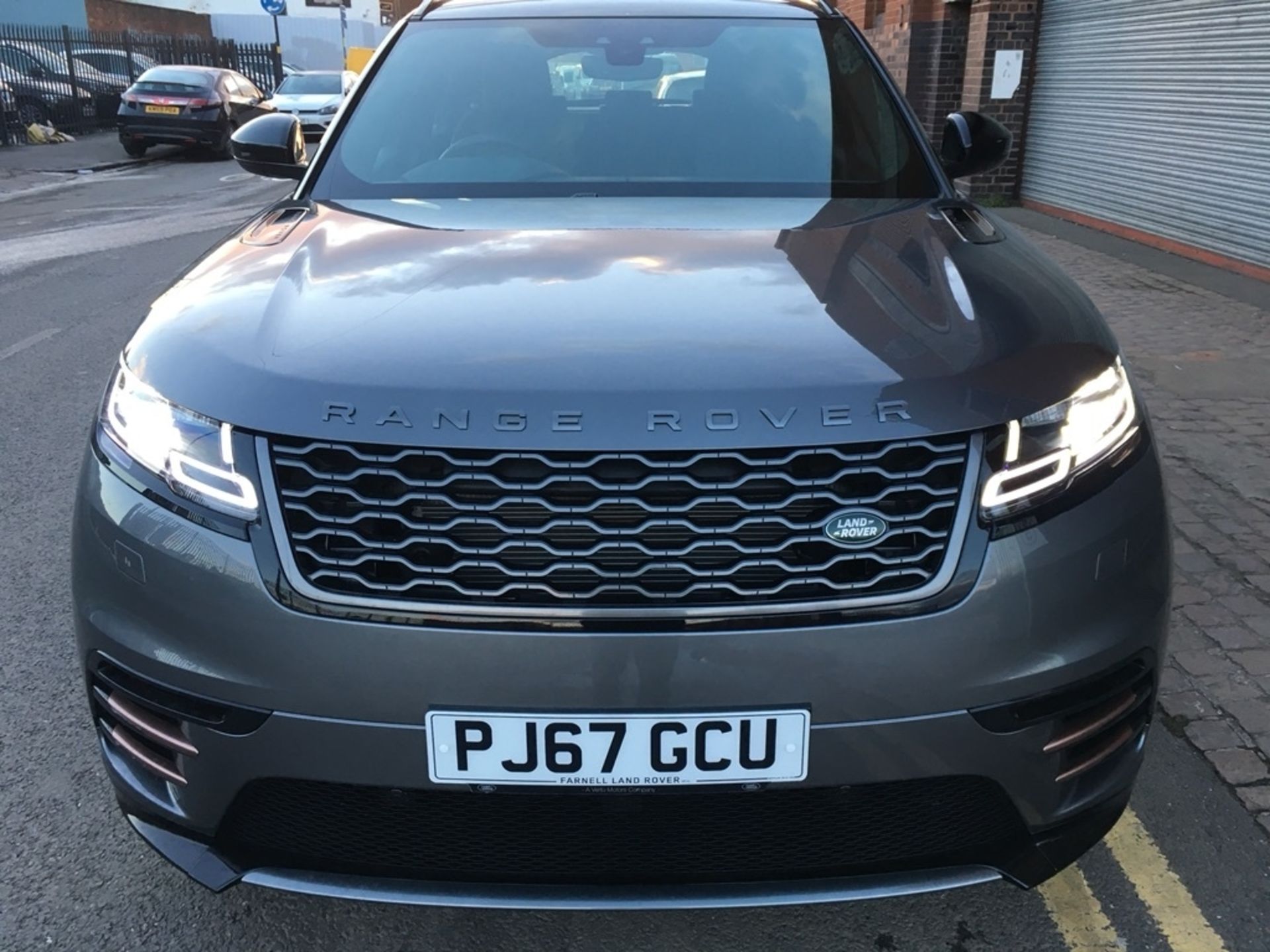 Range Rover Velar 2.0 D180 R-Dynamic S 4x4 5dr – Automatic- Diesel – Grey Reg: PJ67 GCU – 2017