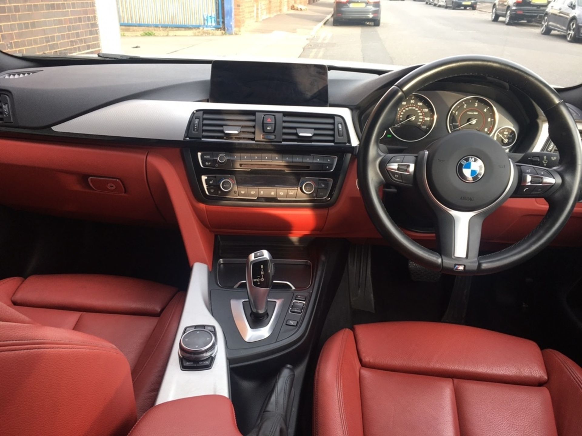 BMW 4 Series Gran Coupe 2.0 418d M Sport 5Dr – Diesel- White Reg: GK65 KTG Mileage: 30,000 MOT: 01- - Image 5 of 7