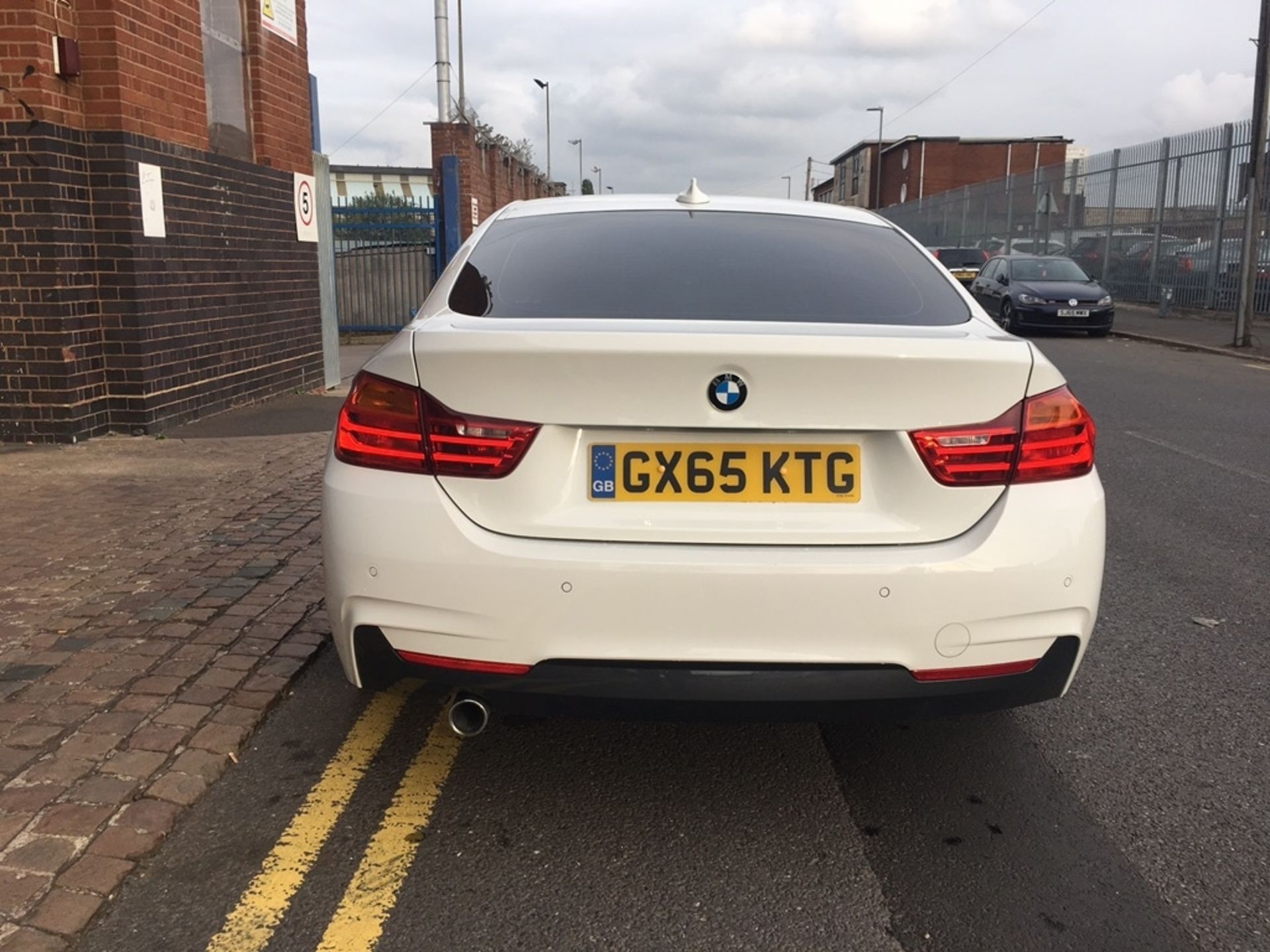 BMW 4 Series Gran Coupe 2.0 418d M Sport 5Dr – Diesel- White Reg: GK65 KTG Mileage: 30,000 MOT: 01- - Image 3 of 7