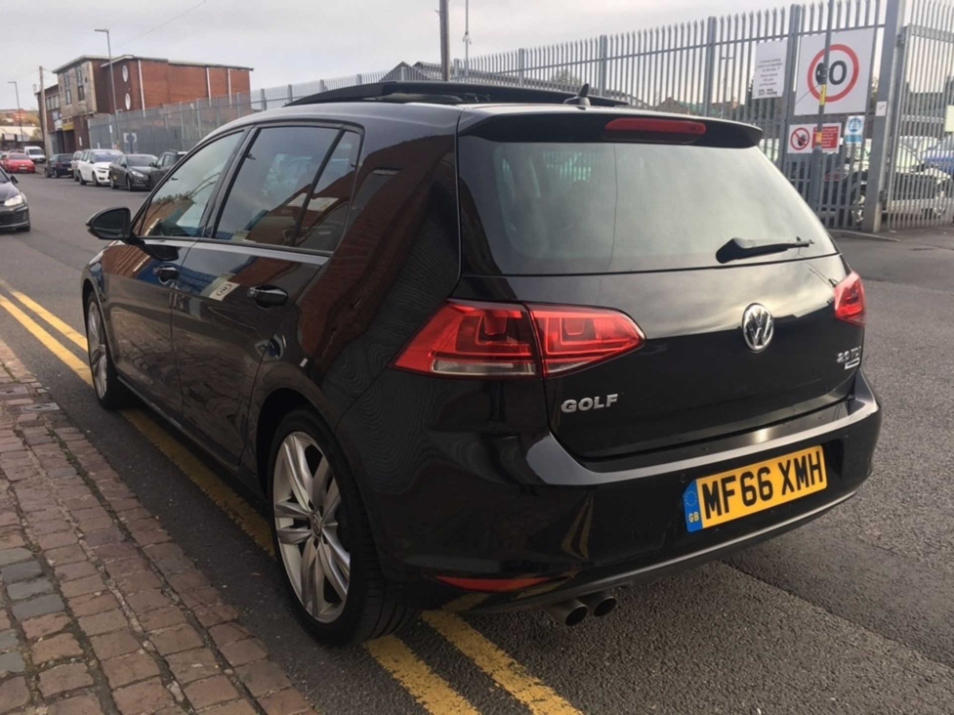 Volkswagen Golf 2.0 TDI BlueMotion Tech GT 5Dr – Diesel- Black Reg: MF66 XMH - 2016 Mileage: 60, - Image 5 of 11