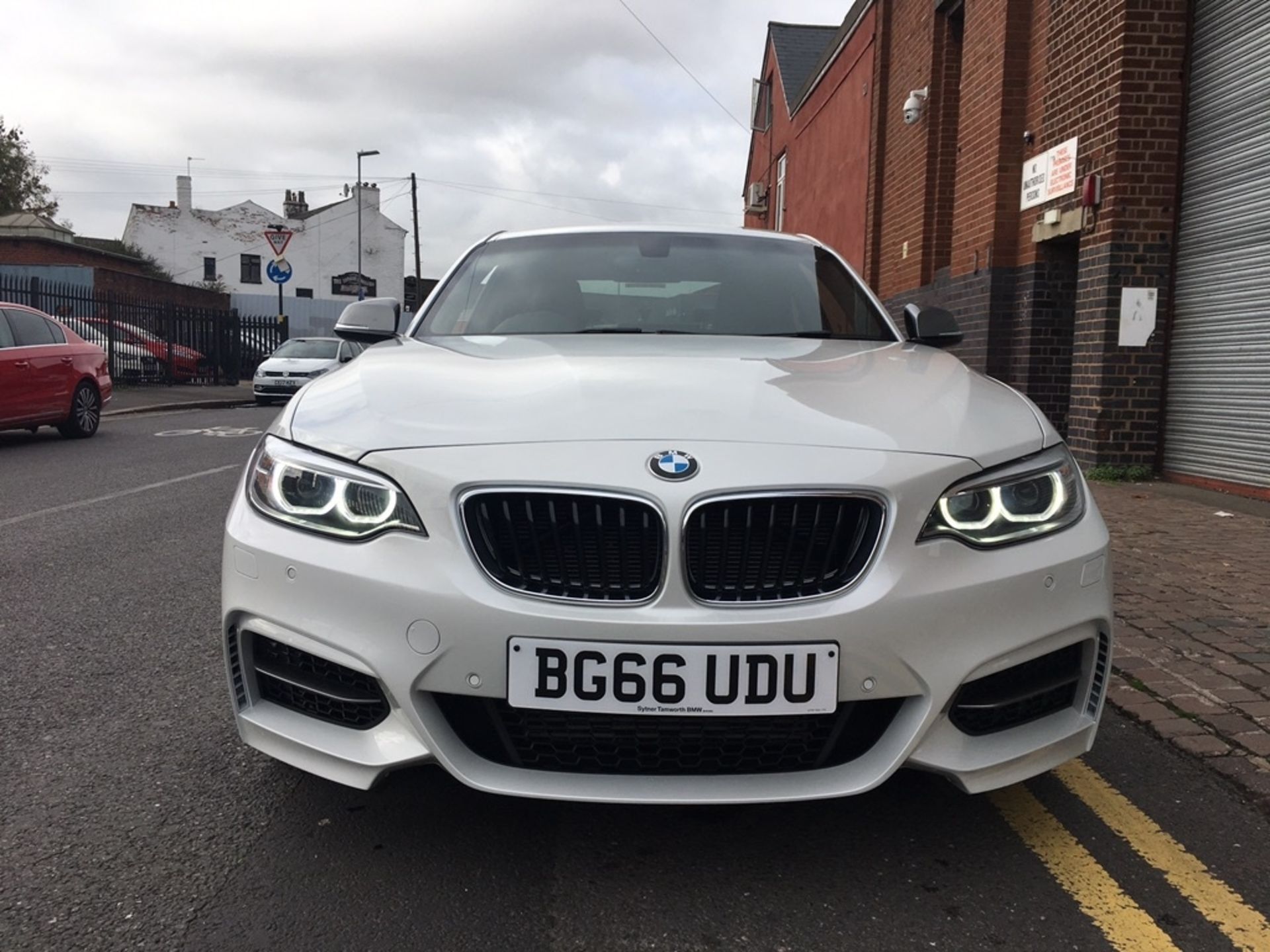 BMW 2 Series 3.0 M235i Sport Auto – 2 Dr- Petrol – 2016 – White Reg: BG66 UDU – 2016 Mileage: 32,000 - Image 2 of 6