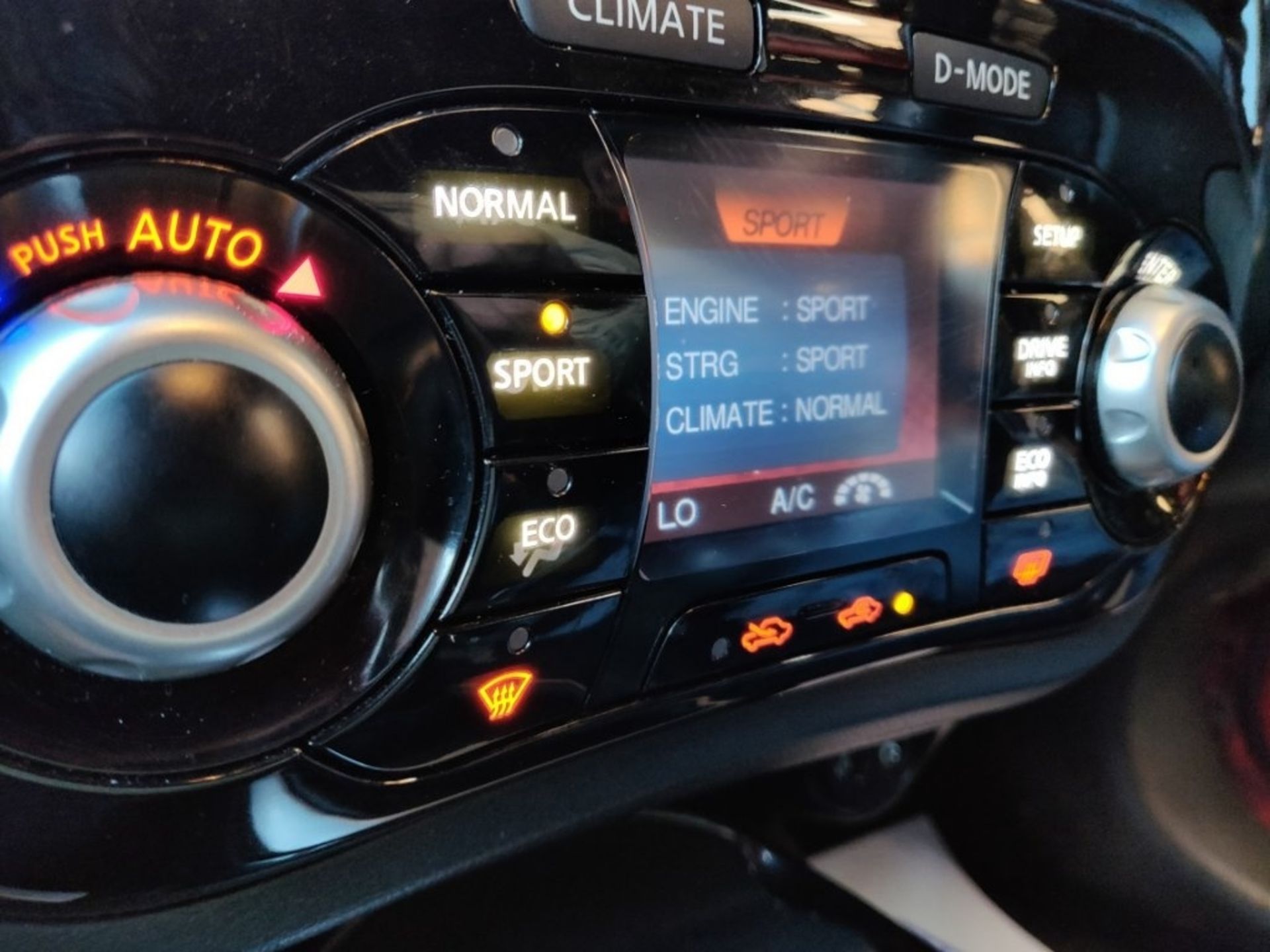 Nissan Juke 1.5 dci Acenta Premium 5Dr - Manual 2015 - Red - Diesel - 2009 Mileage: 97,000 Reg: SY15 - Image 8 of 8