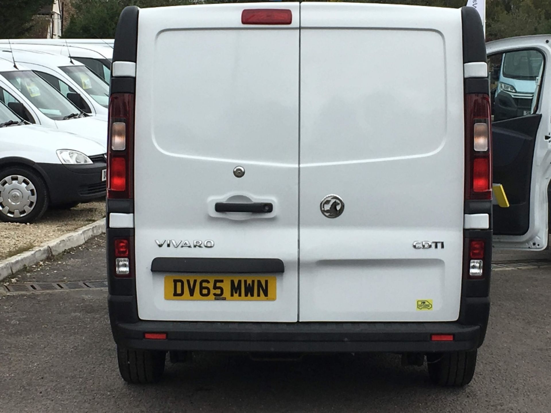 Vauxhall Vivaro 2900 L2H1 115BHP - White - Manual - DieselReg: DV65 MWNMileage:MOT: First MOT was - Image 3 of 8