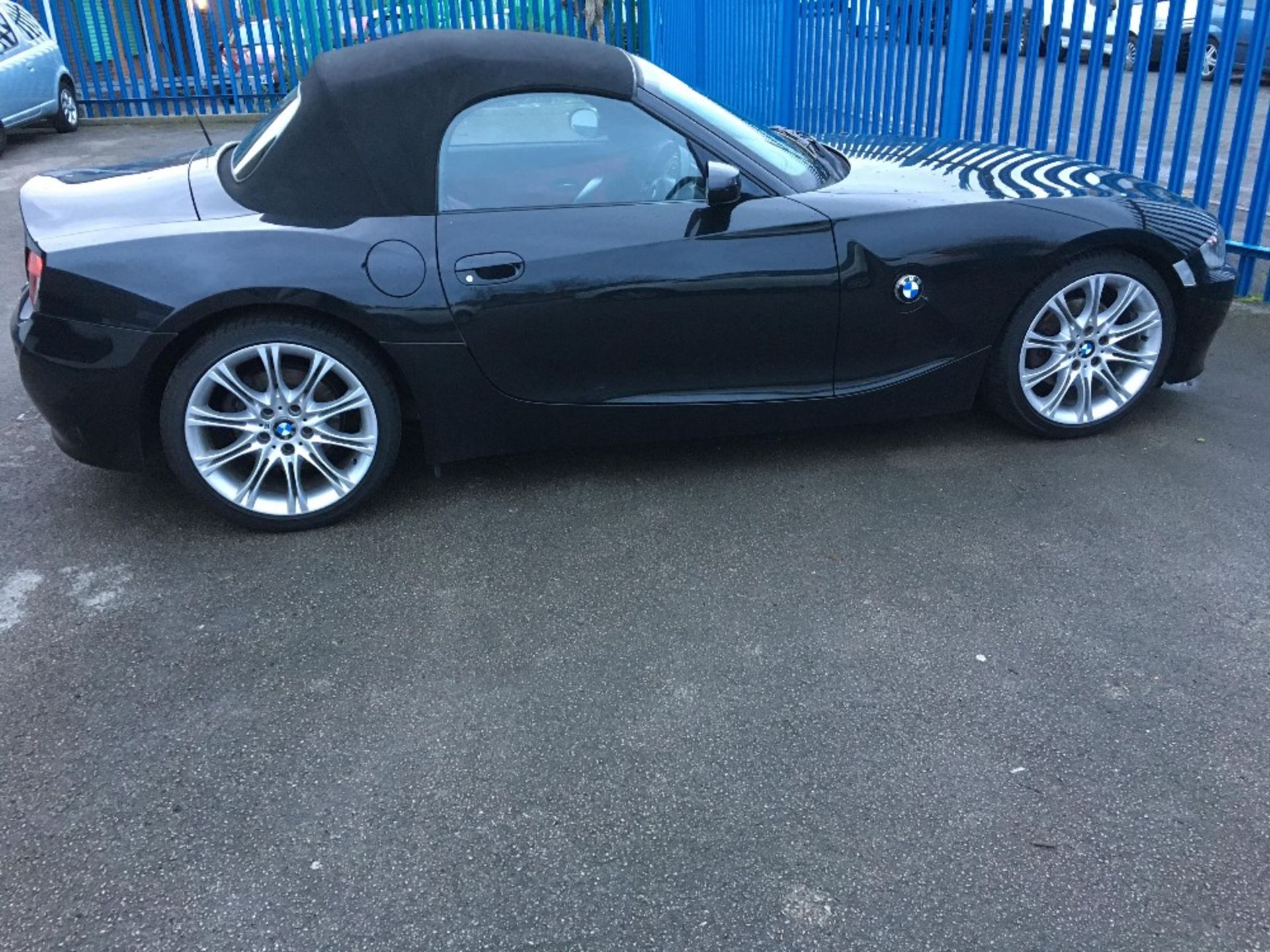BMW Z4 Si Sports Convertible 2.5Reg: WM06 DHXMileage: Approximately 102,212MOT:24-10- - Image 5 of 17