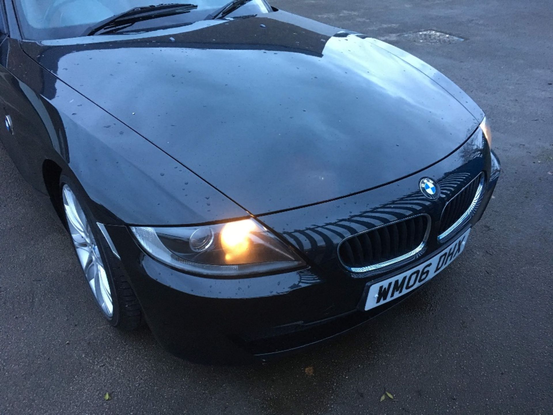 BMW Z4 Si Sports Convertible 2.5Reg: WM06 DHXMileage: Approximately 102,212MOT:24-10- - Image 7 of 17