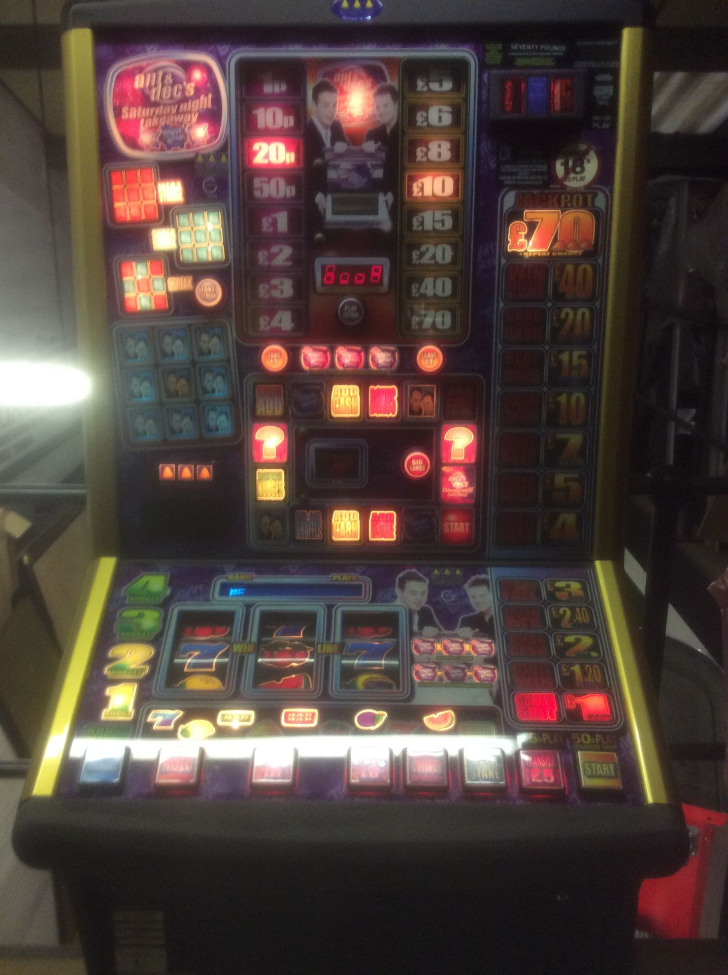 Ant & Dec Saturday Night Takeaway Fruit Machine -takes new £1 coin – NO VAT