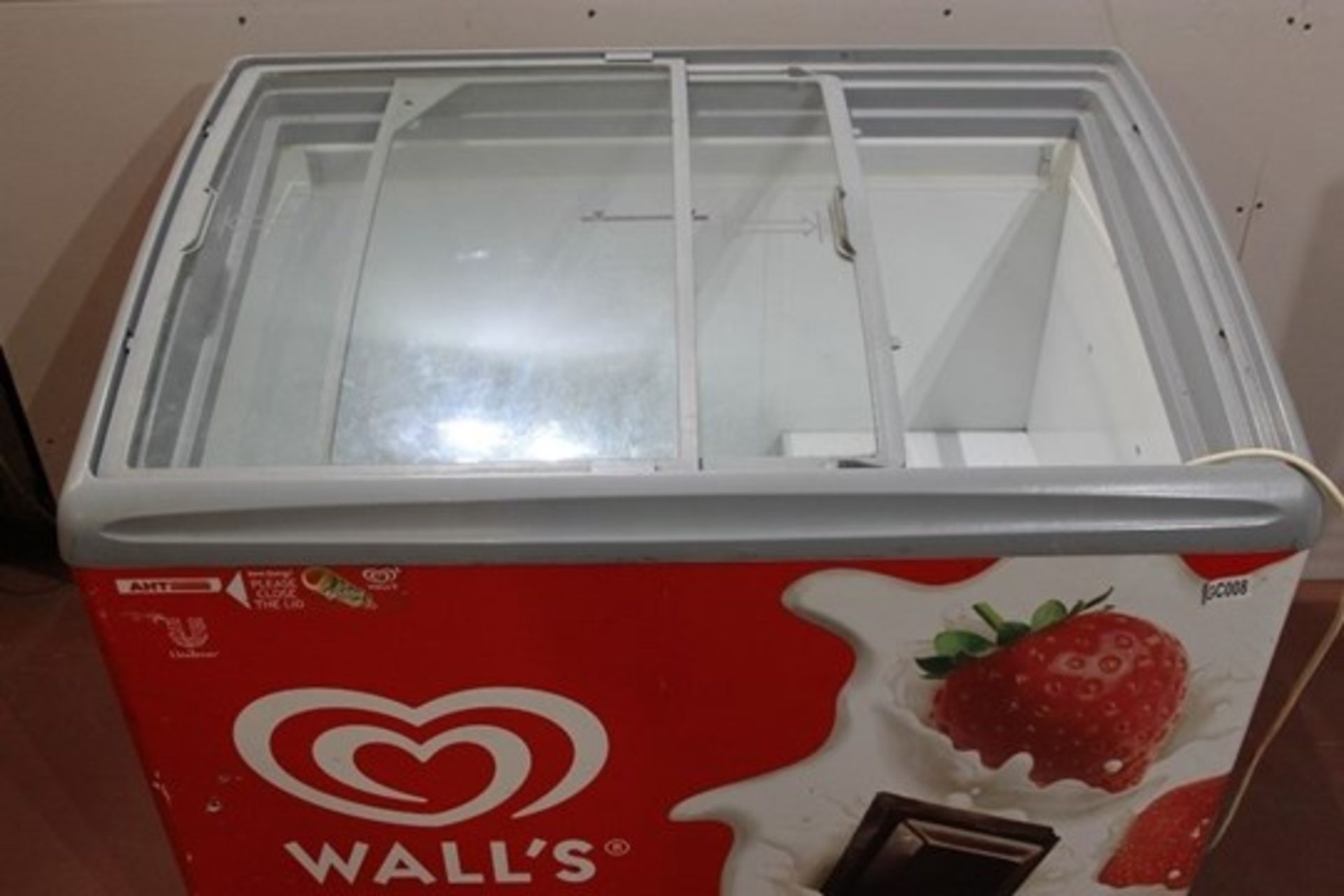 Walls Ice Cream Retail Freezer with Glass Sliding Doors -1ph