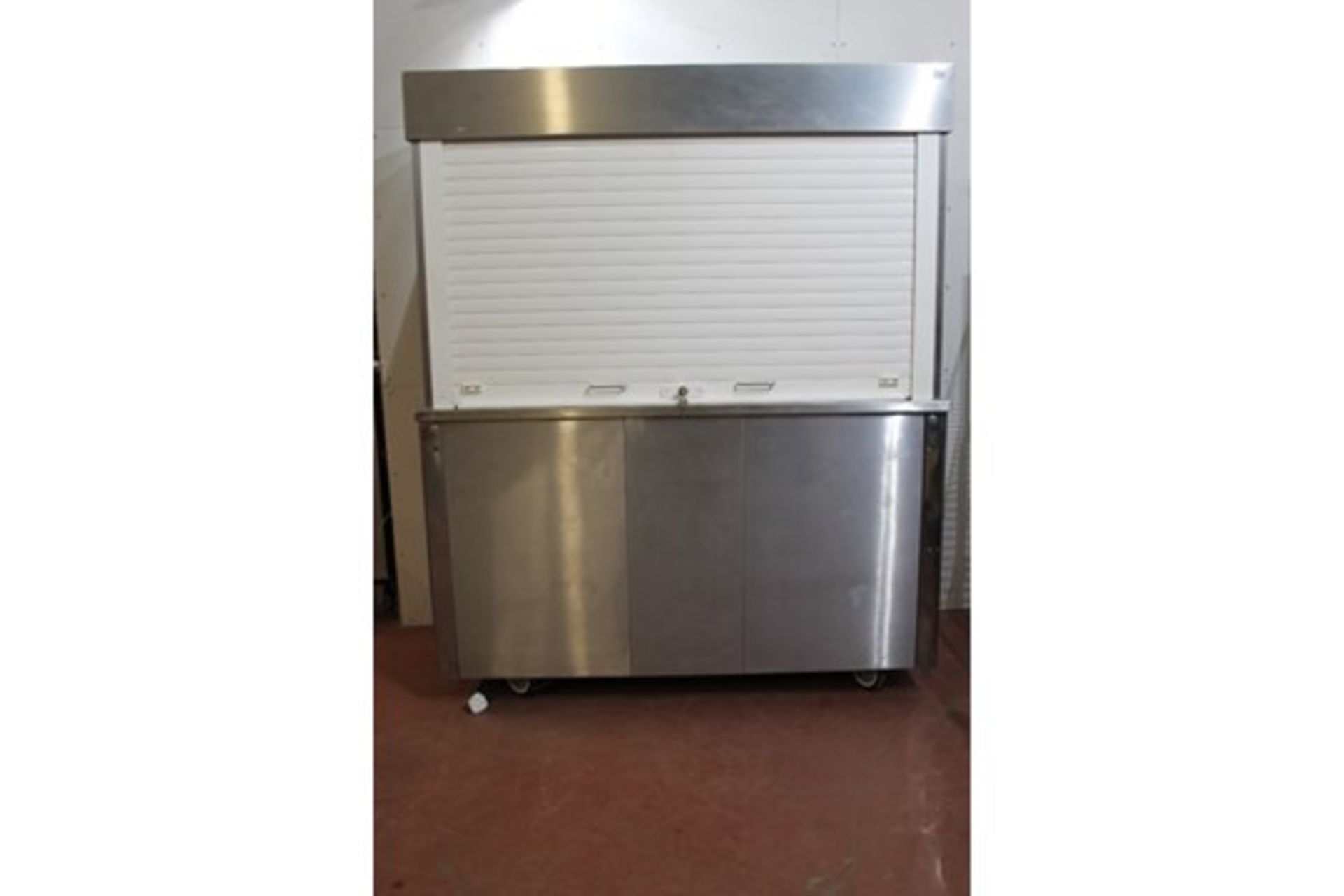 Moffat Chilled Merchandiser – Ex Display - B Grade -1ph Not used commercially – 3 Shelves- 1ph – - Image 3 of 3