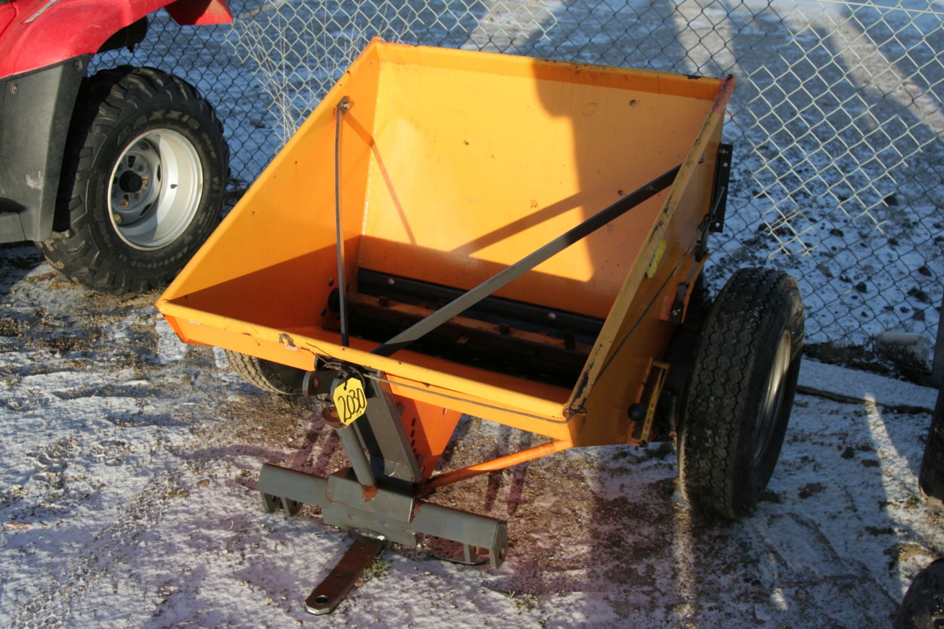 EPOKE TOWABLE SALT SPREADER