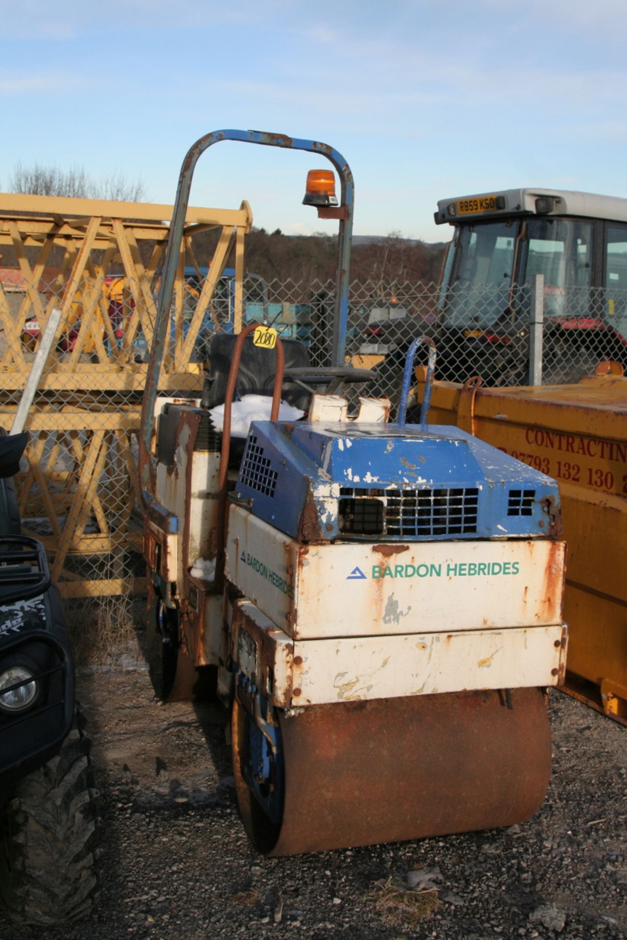 BOMAG ROLLER P166 ESA, KEY HERE