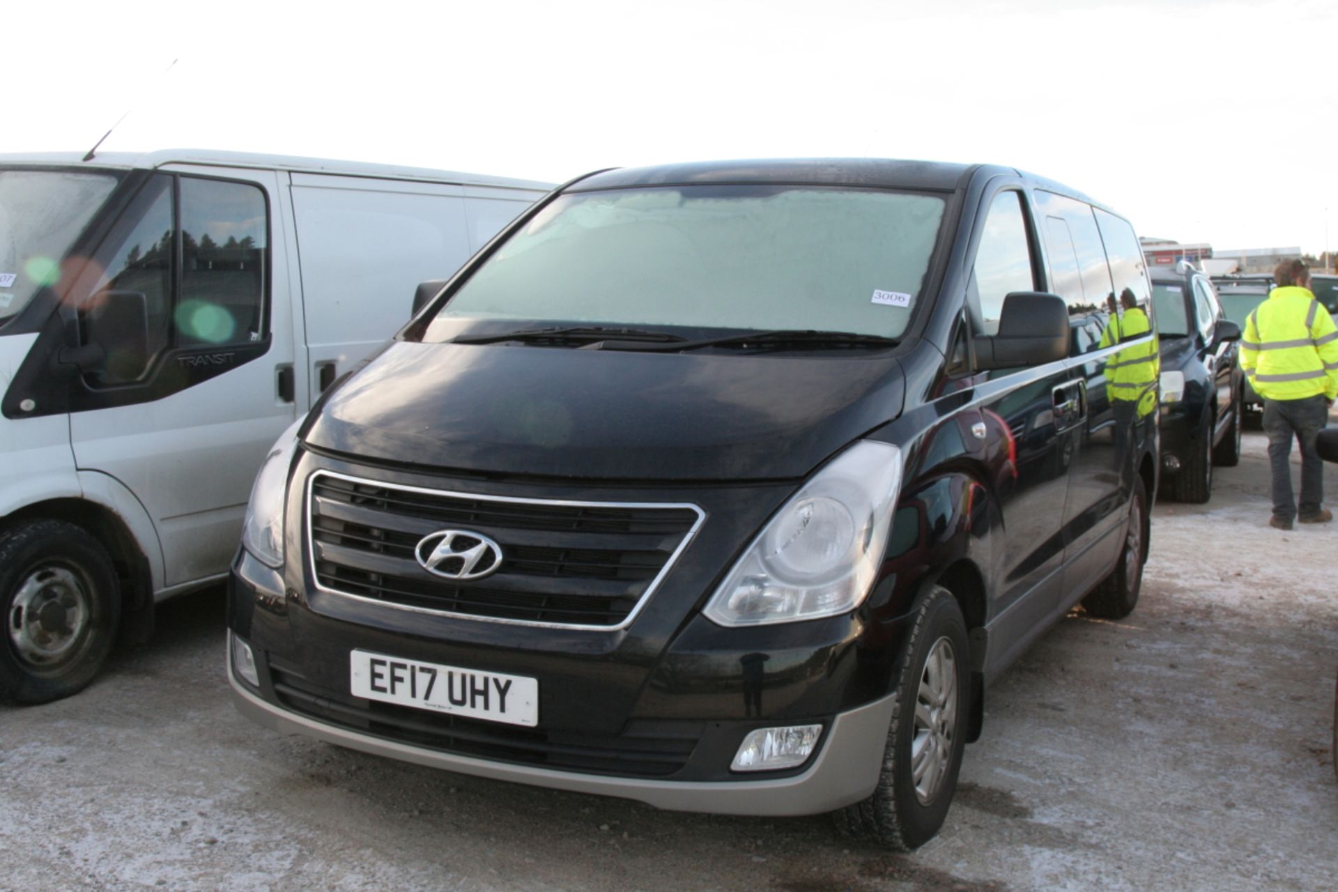 Hyundai I800 Se Crdi - 2497cc MPV