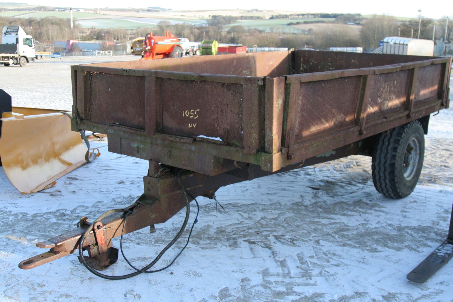 TIPPING TRAILER