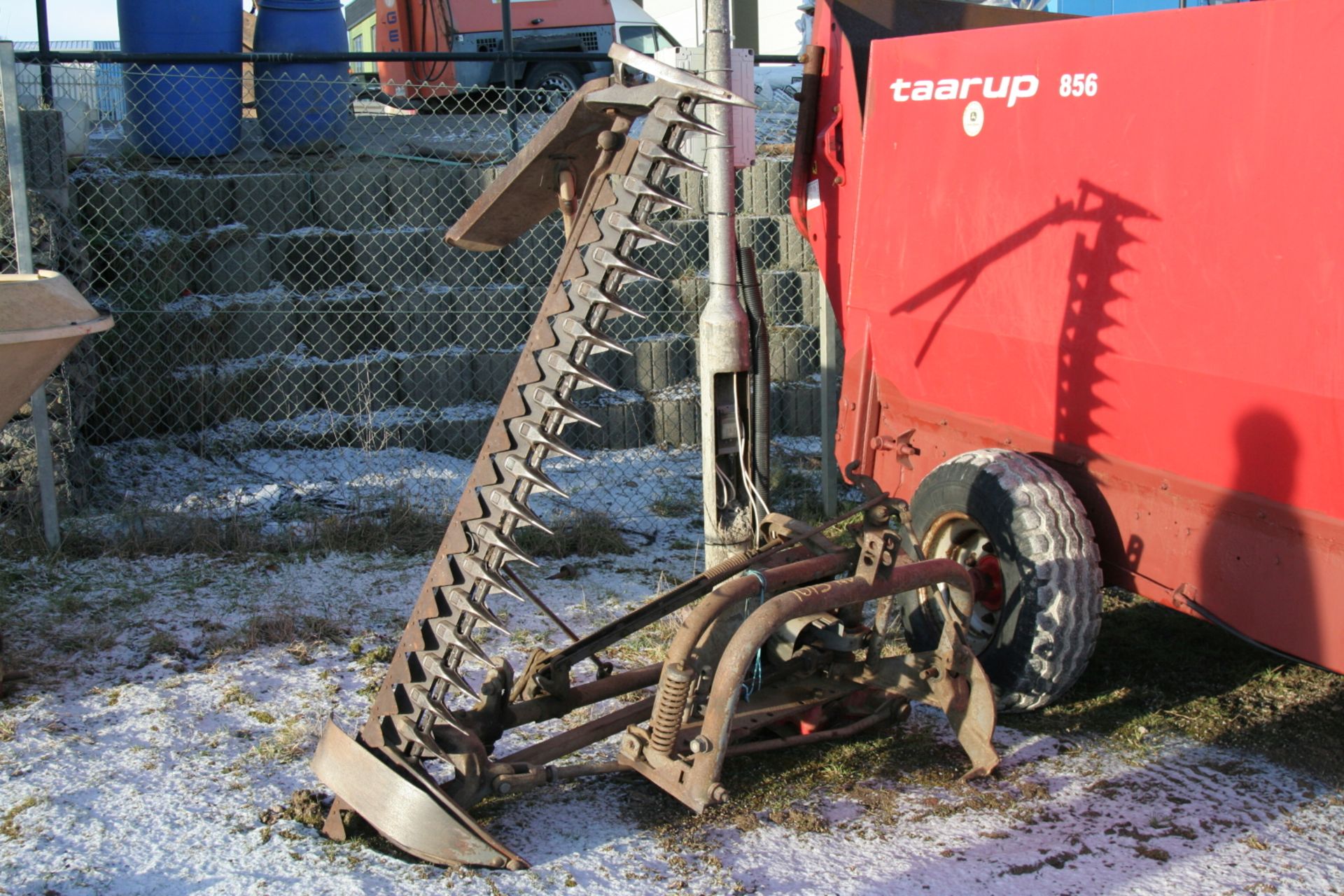 FERGUSON FINGER BAR MOWER WITH PTO & MANUAL IN P/CABIN