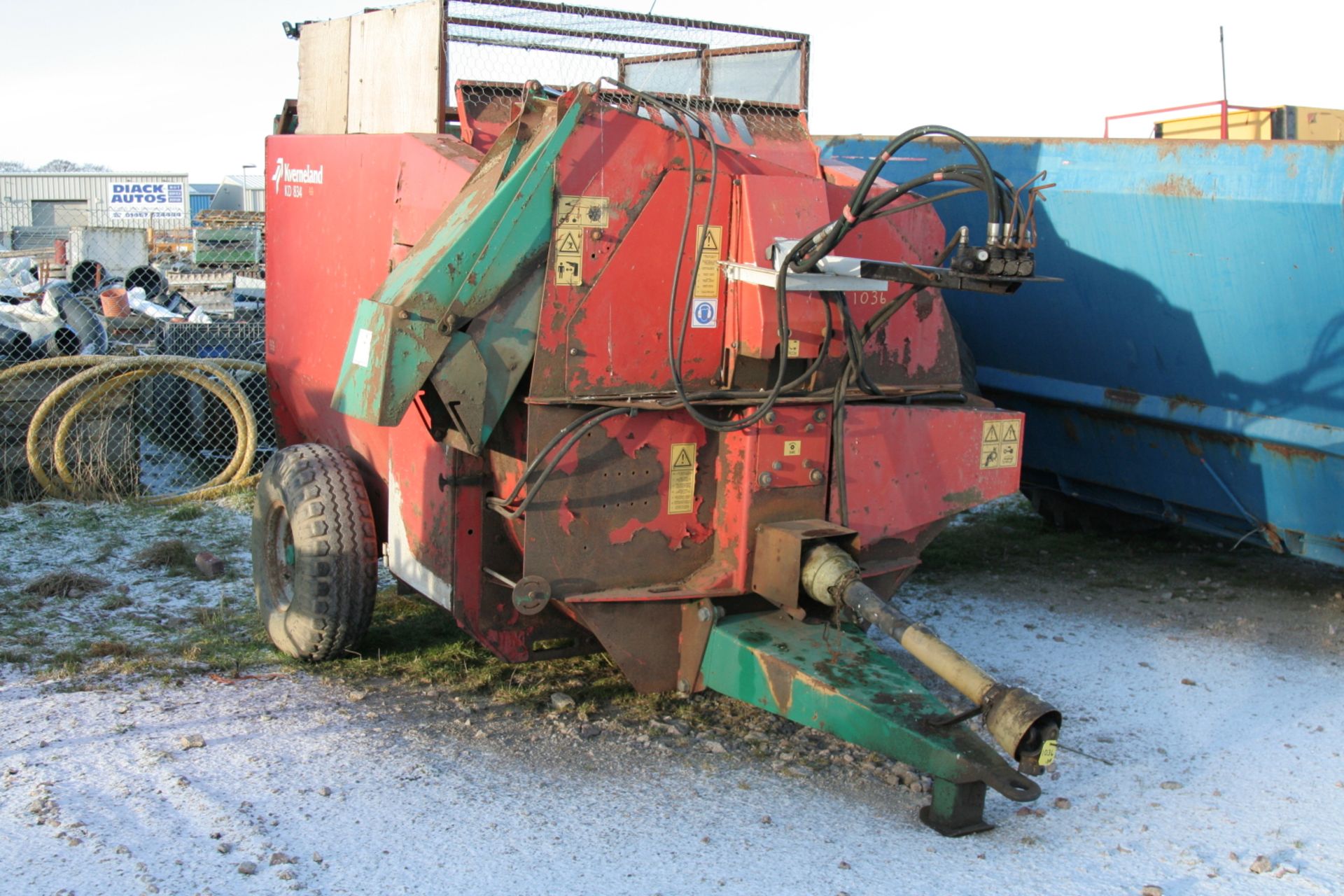 KV STRAW BEDDER WITH PTO