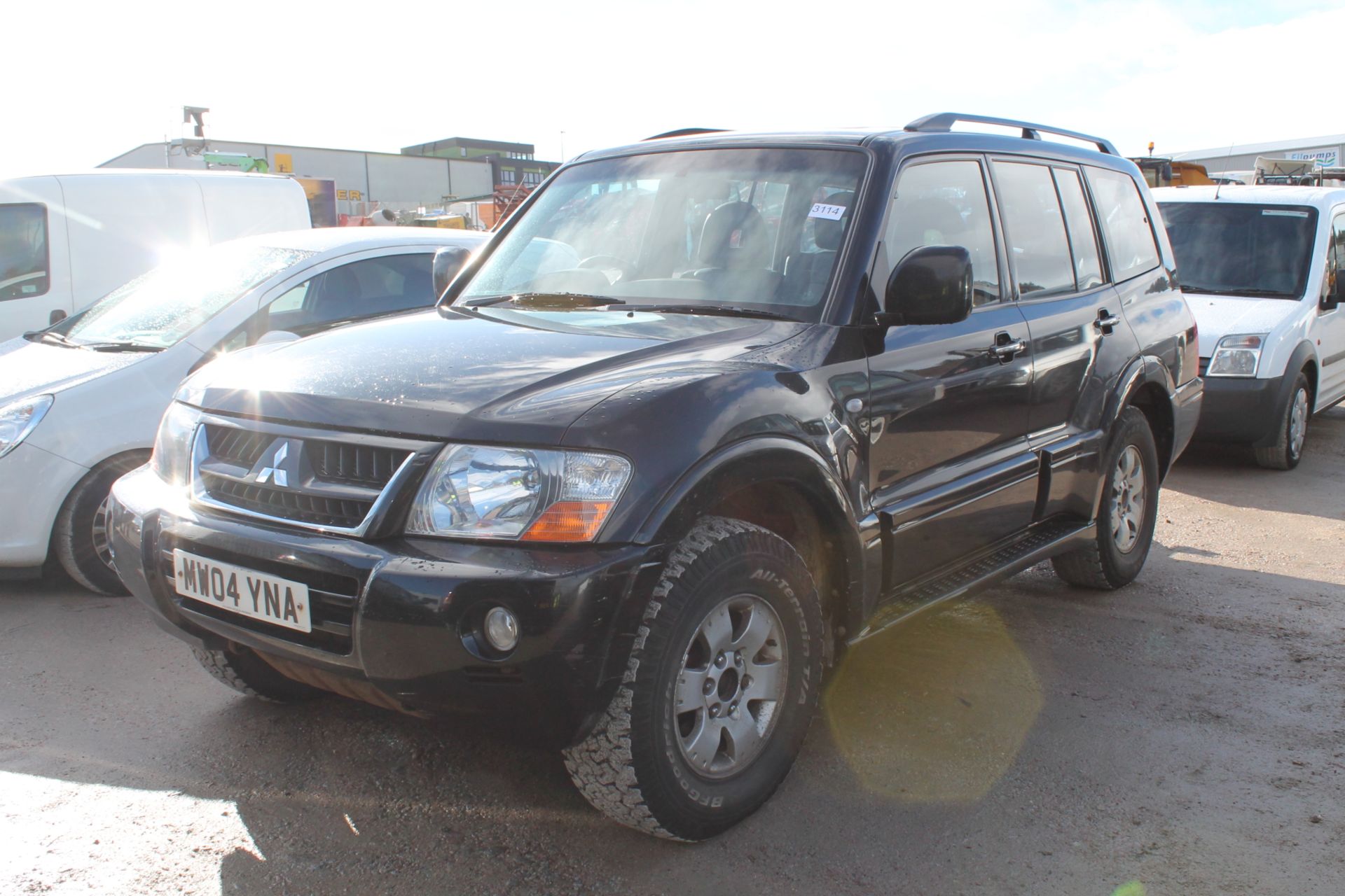 Mitsubishi Shogun Equip Di-d Lwb - 3200cc Estate - Image 3 of 3