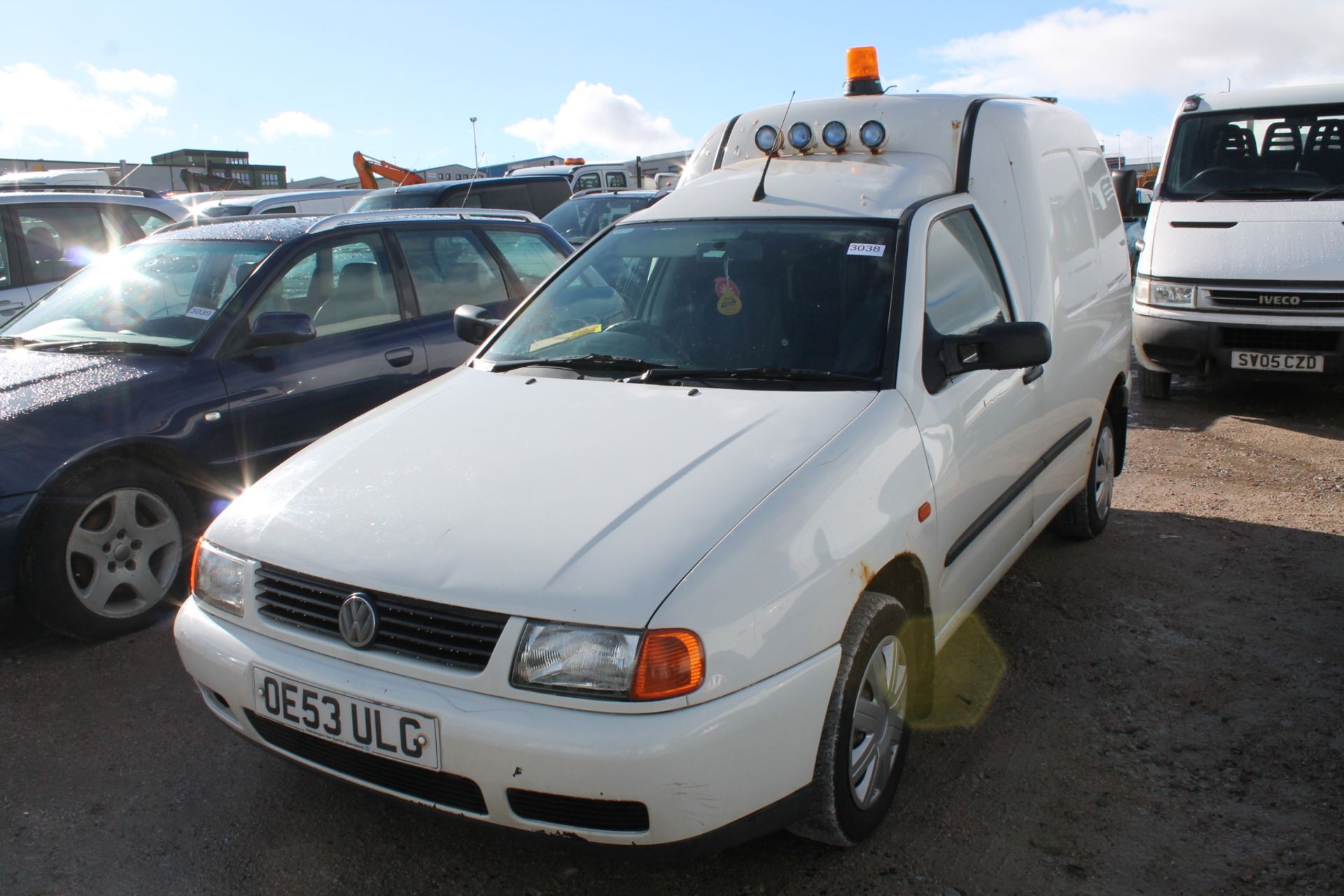 Volkswagen Caddy Diesel - 1896cc Van - Bild 4 aus 6