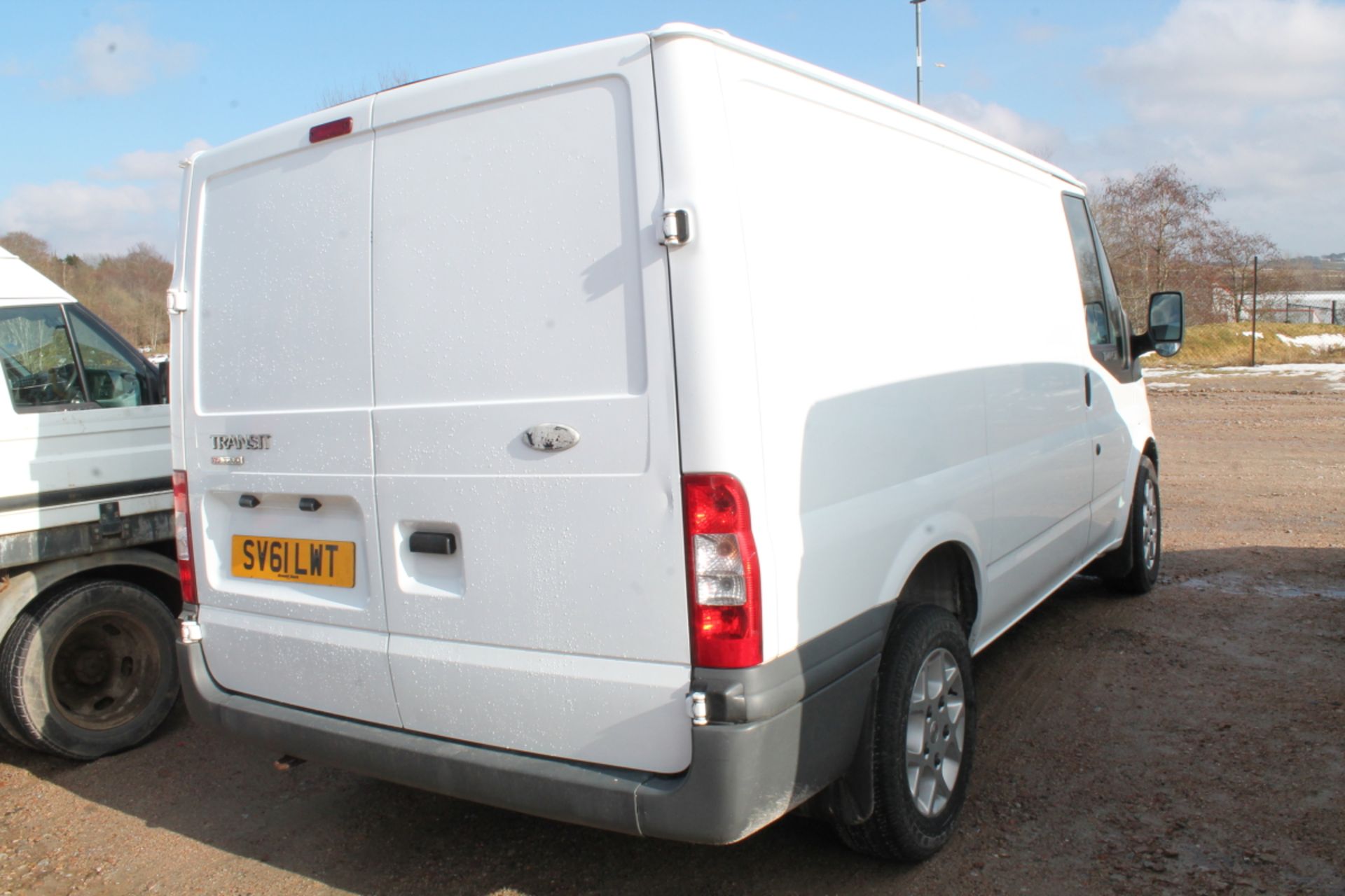 Ford Transit 115 T260s Fwd - 2198cc Van - Image 2 of 3