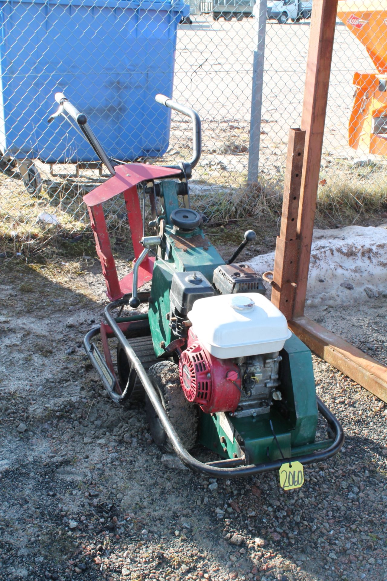 GROUNDSMAN TURF CUTTER