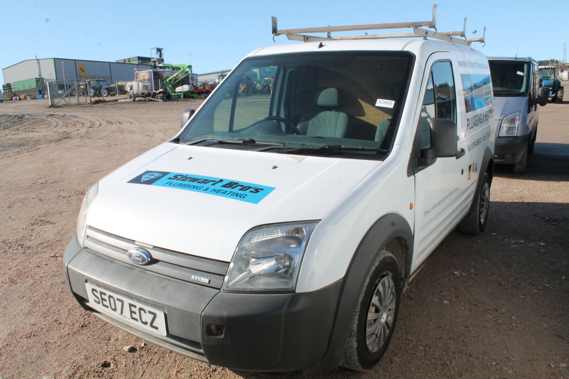 Ford Transit Conn T200 75 - 1753cc Van - Image 2 of 2