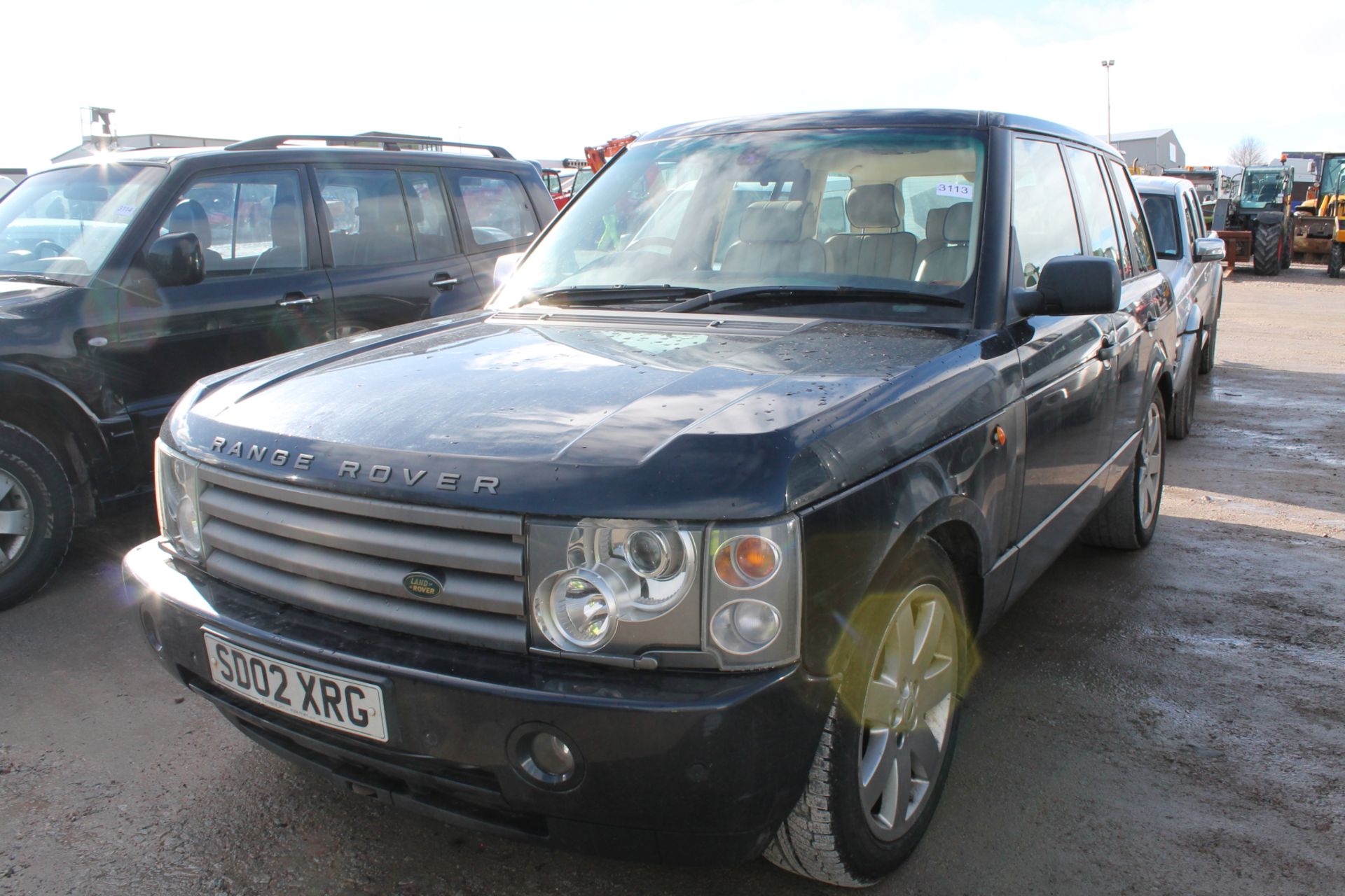 Land Rover Range Rover Vogue V8 Auto - 4398cc Estate - Image 2 of 3