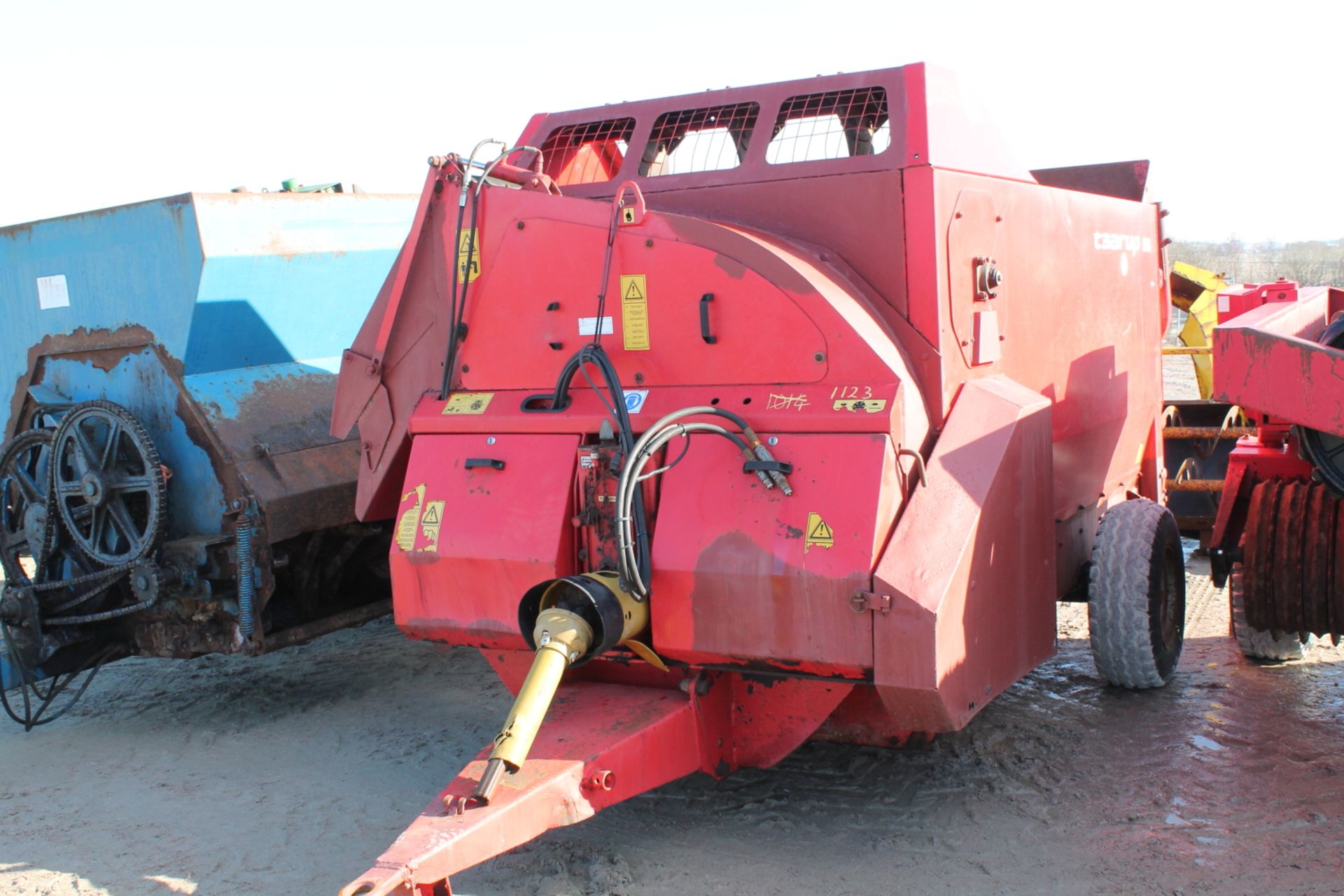 KV/TAARUP 856 BEDDER WITH PTO
