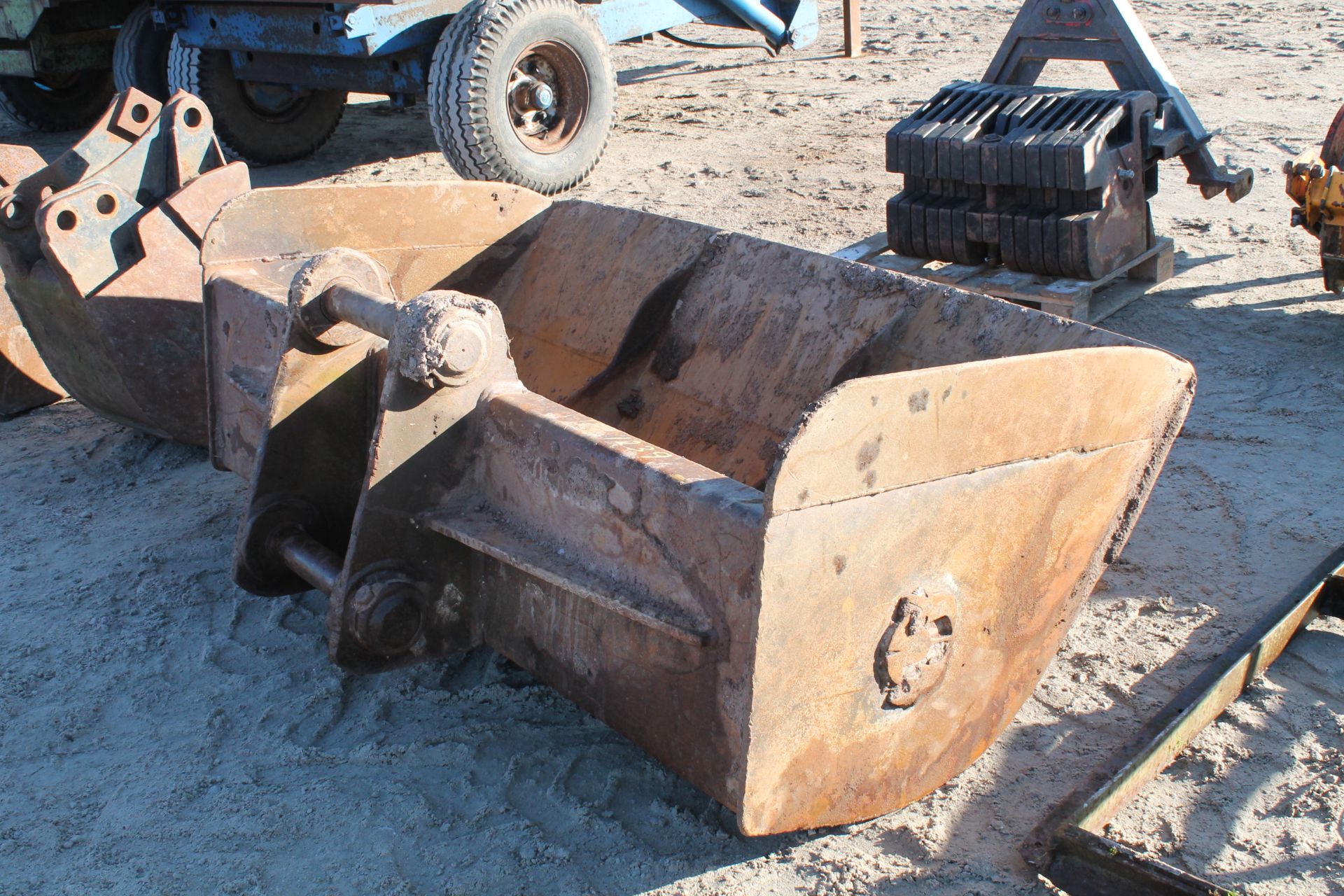 14 TON SLEW DITCHING BUCKET