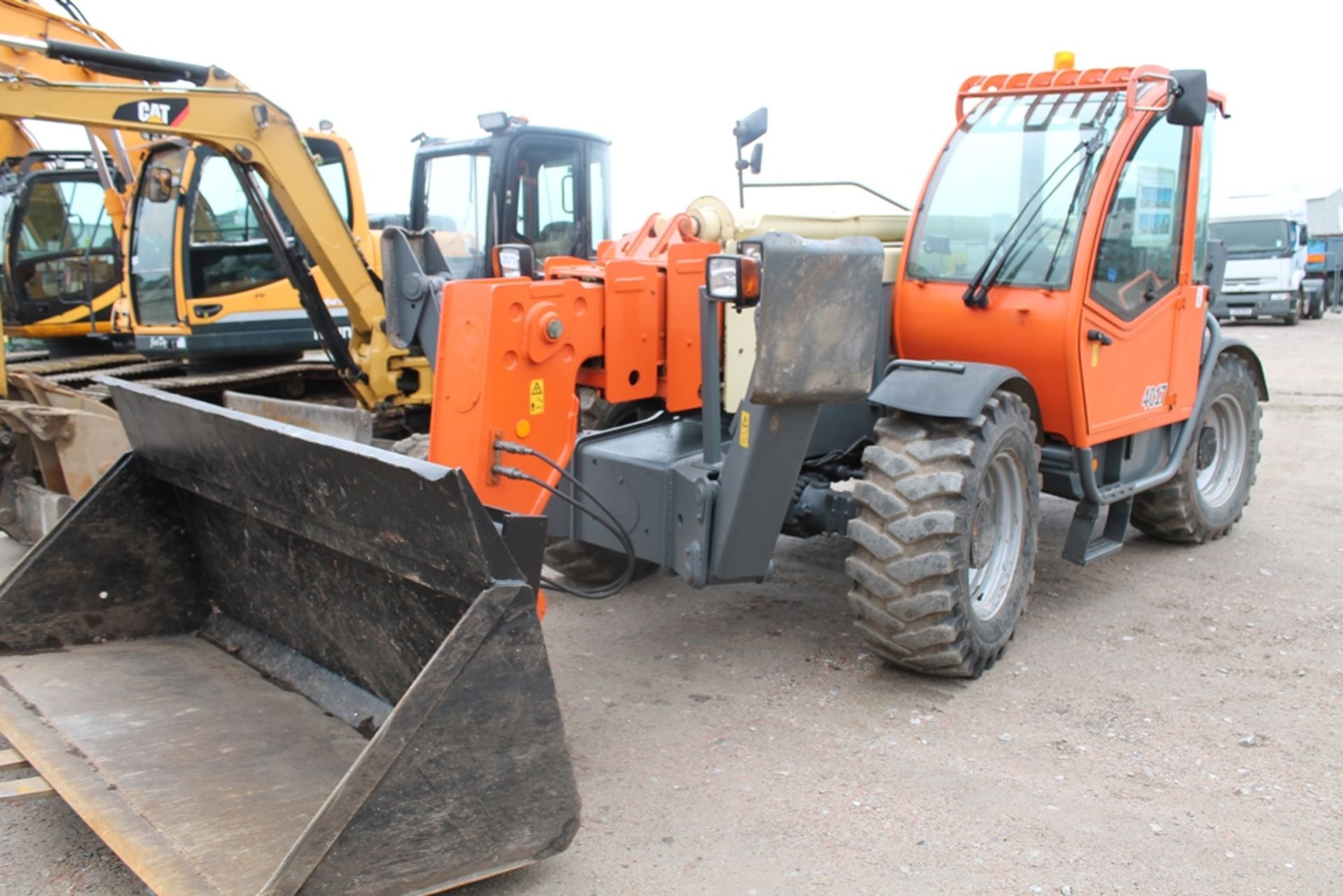 JLG 4017 Teleporter - 4400cc Tractor - Image 4 of 6