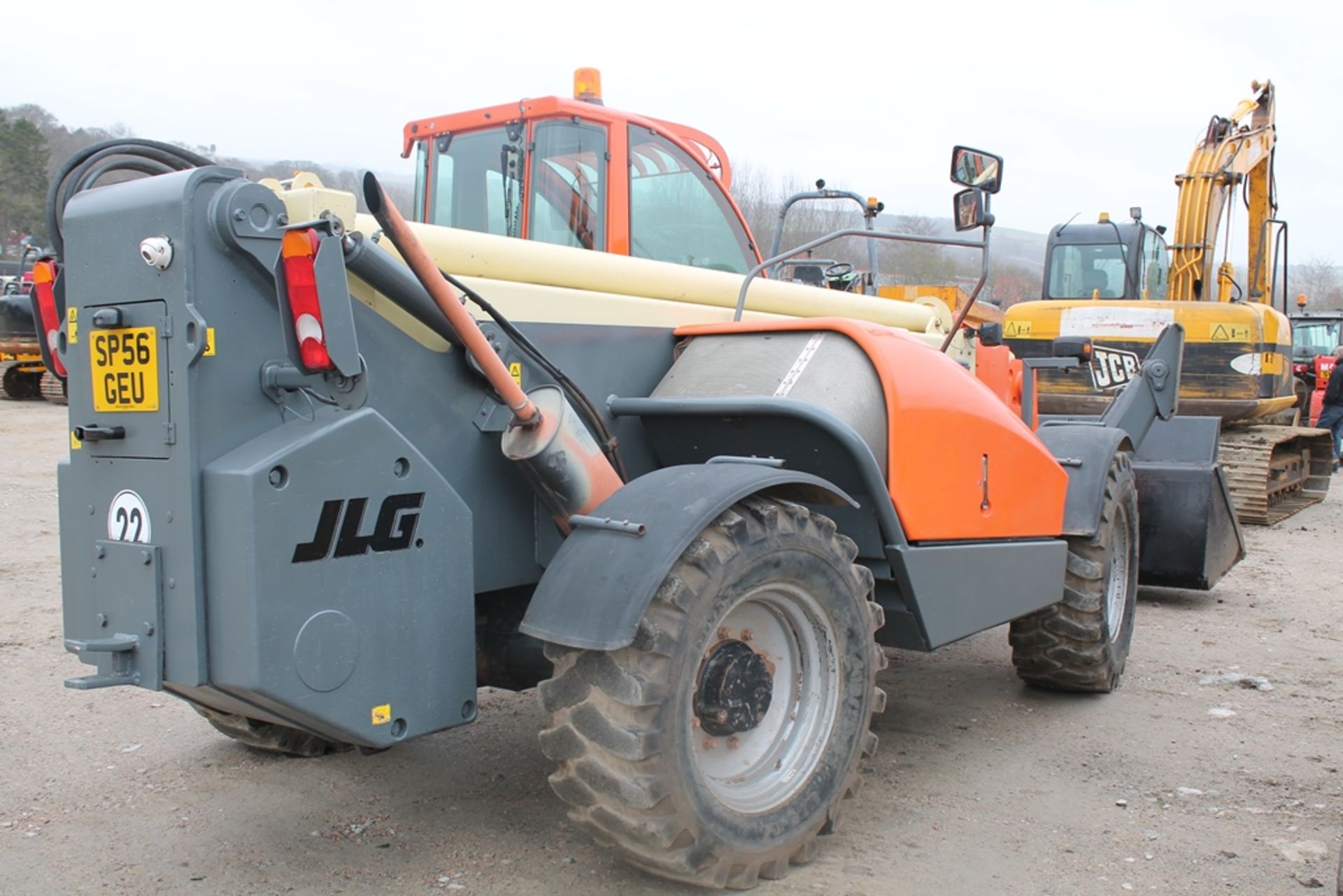 JLG 4017 Teleporter - 4400cc Tractor - Image 2 of 6