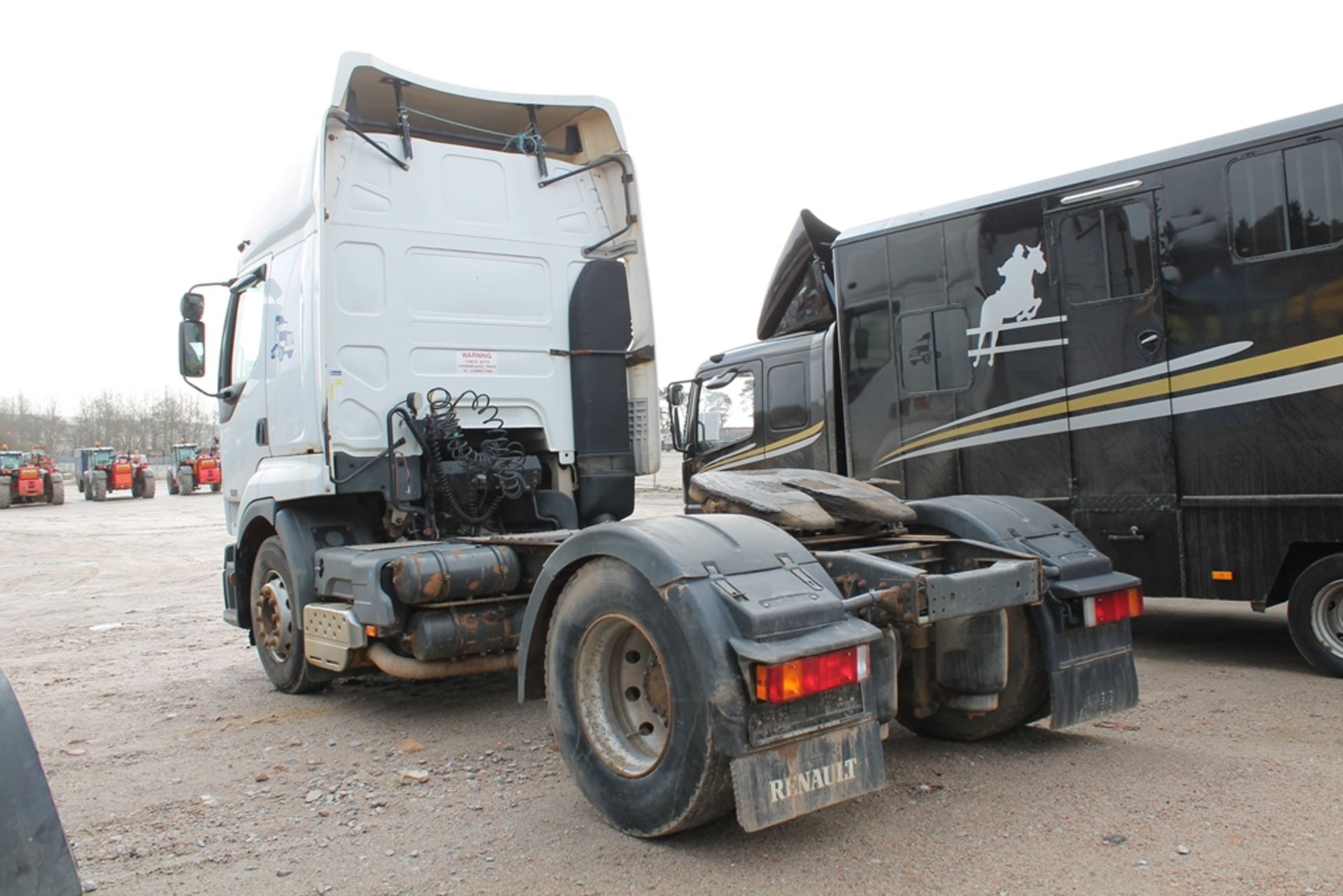 Renault Premium 420DCi- 11116cc 2 Door Truck - Image 5 of 6