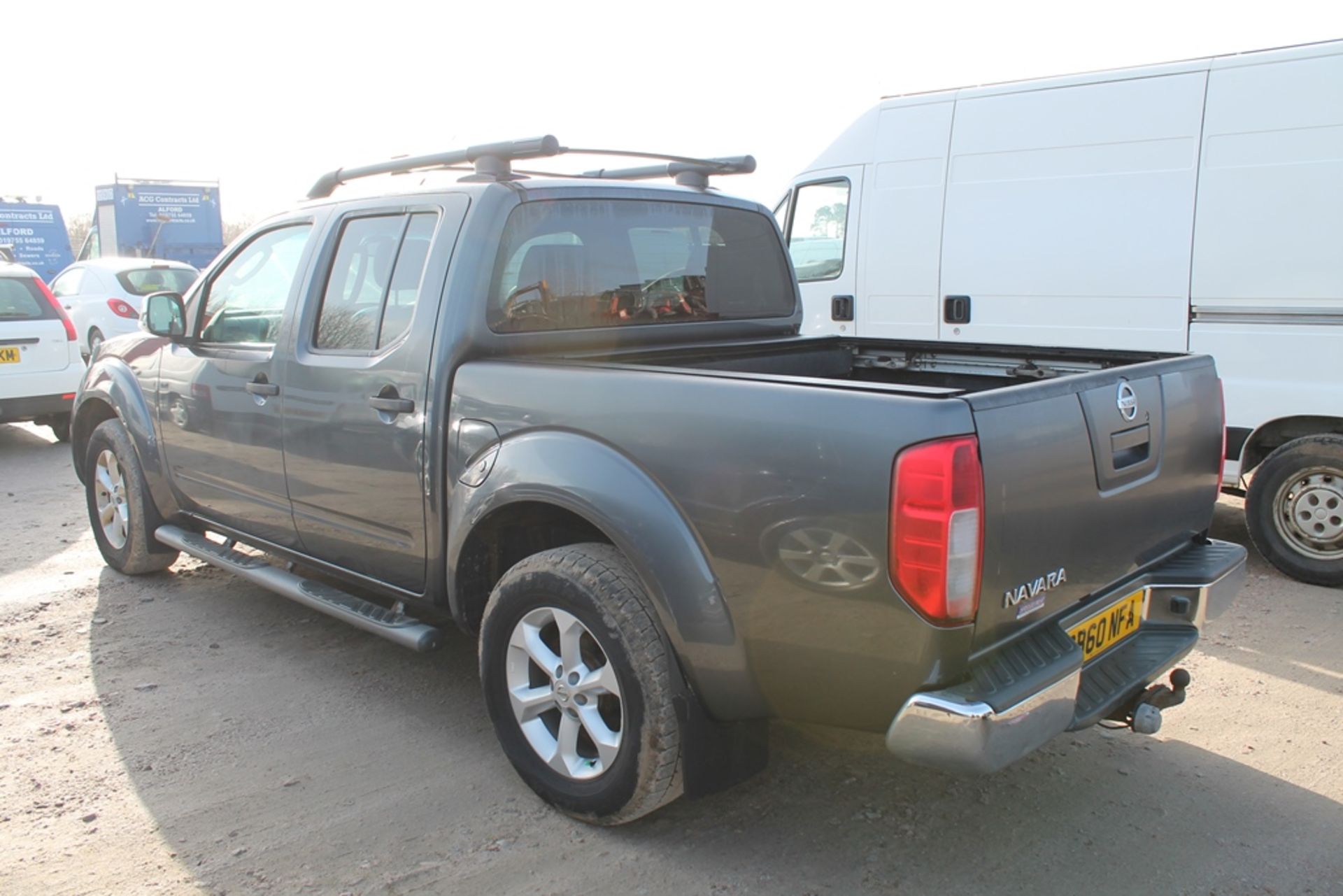 Nissan Navara Tekna D/c Dci 188 - 2488cc Pickup - Image 2 of 4