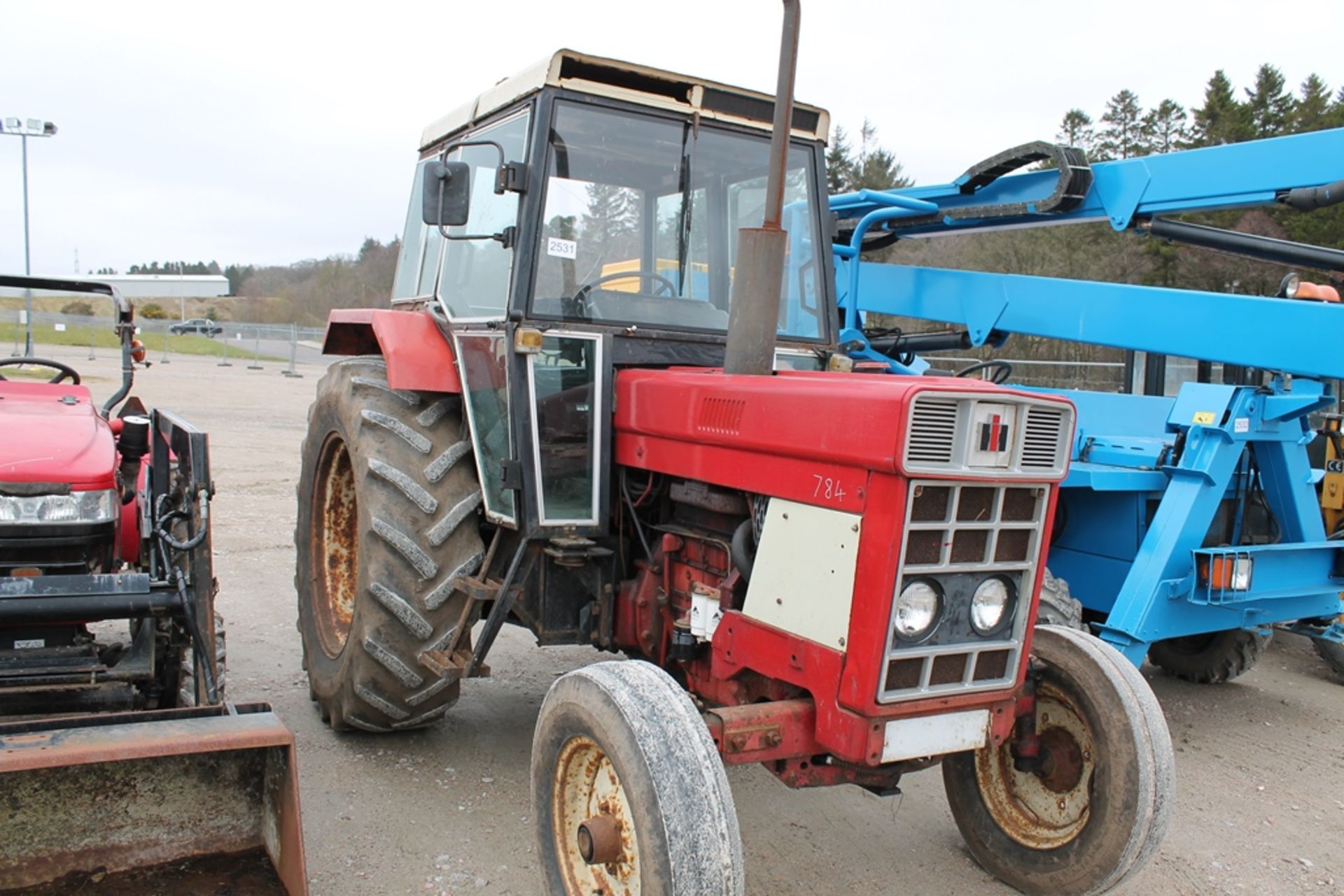 Int Harvester 784- 0cc Tractor