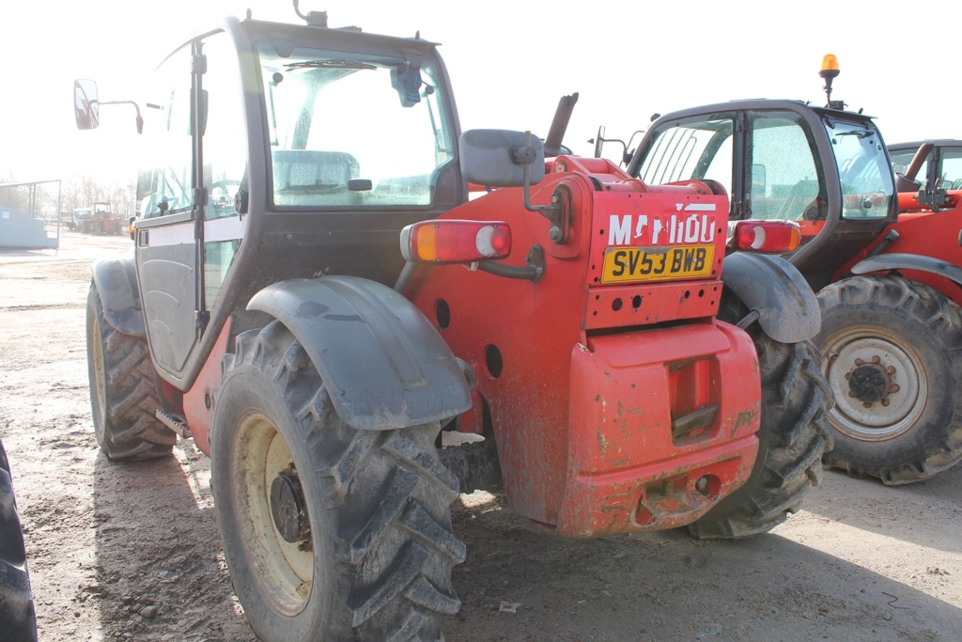 Manitou MT1033HL - 3990cc 1 Door Tractor - Image 3 of 4