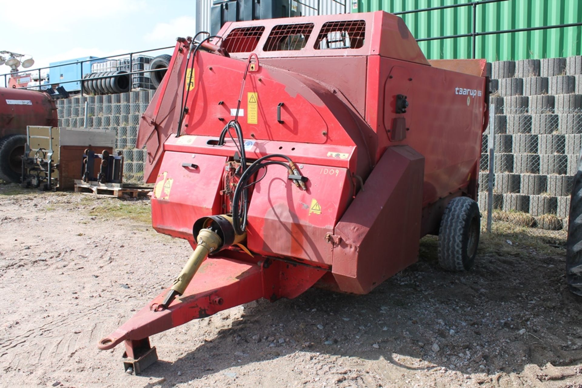 KV/TAARUP 856 BEDDER WITH PTO