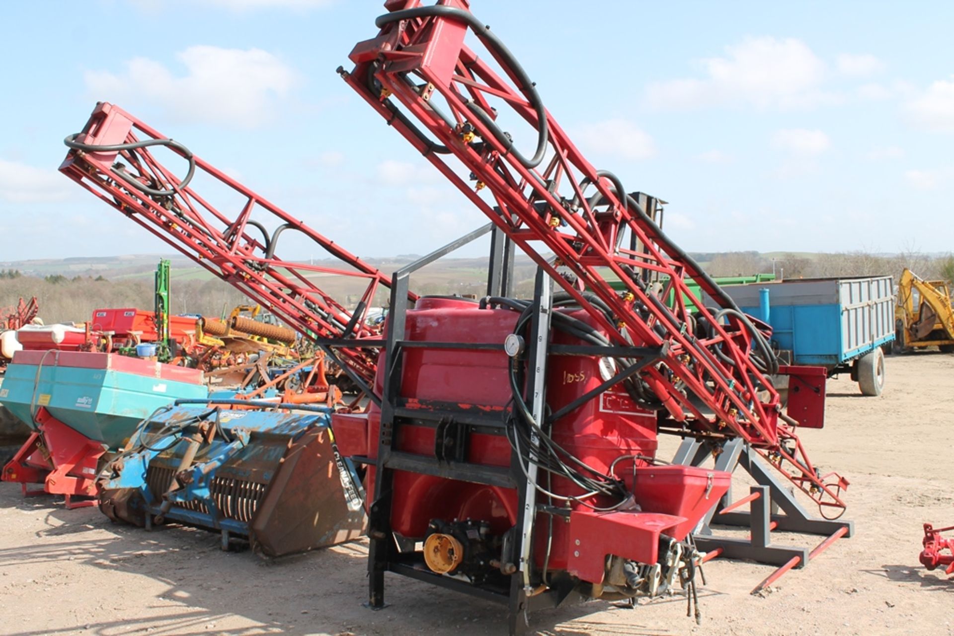 CASE 15 MTR SPRAYER WITH PTO & C/BOX IN P/CABIN