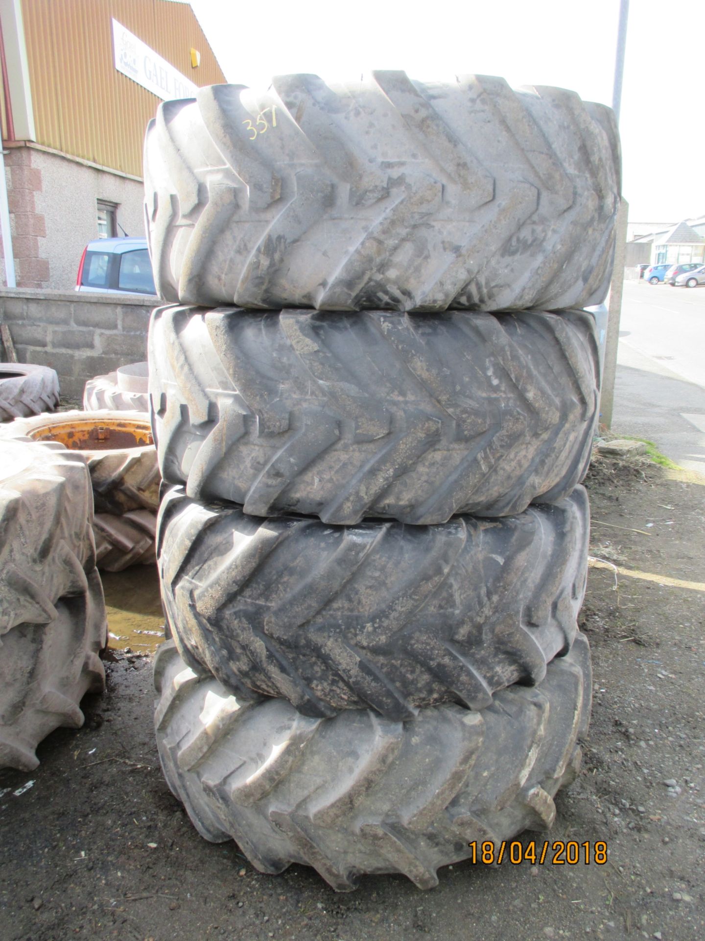 4 No. Tyres 460X70 R24 Michelin