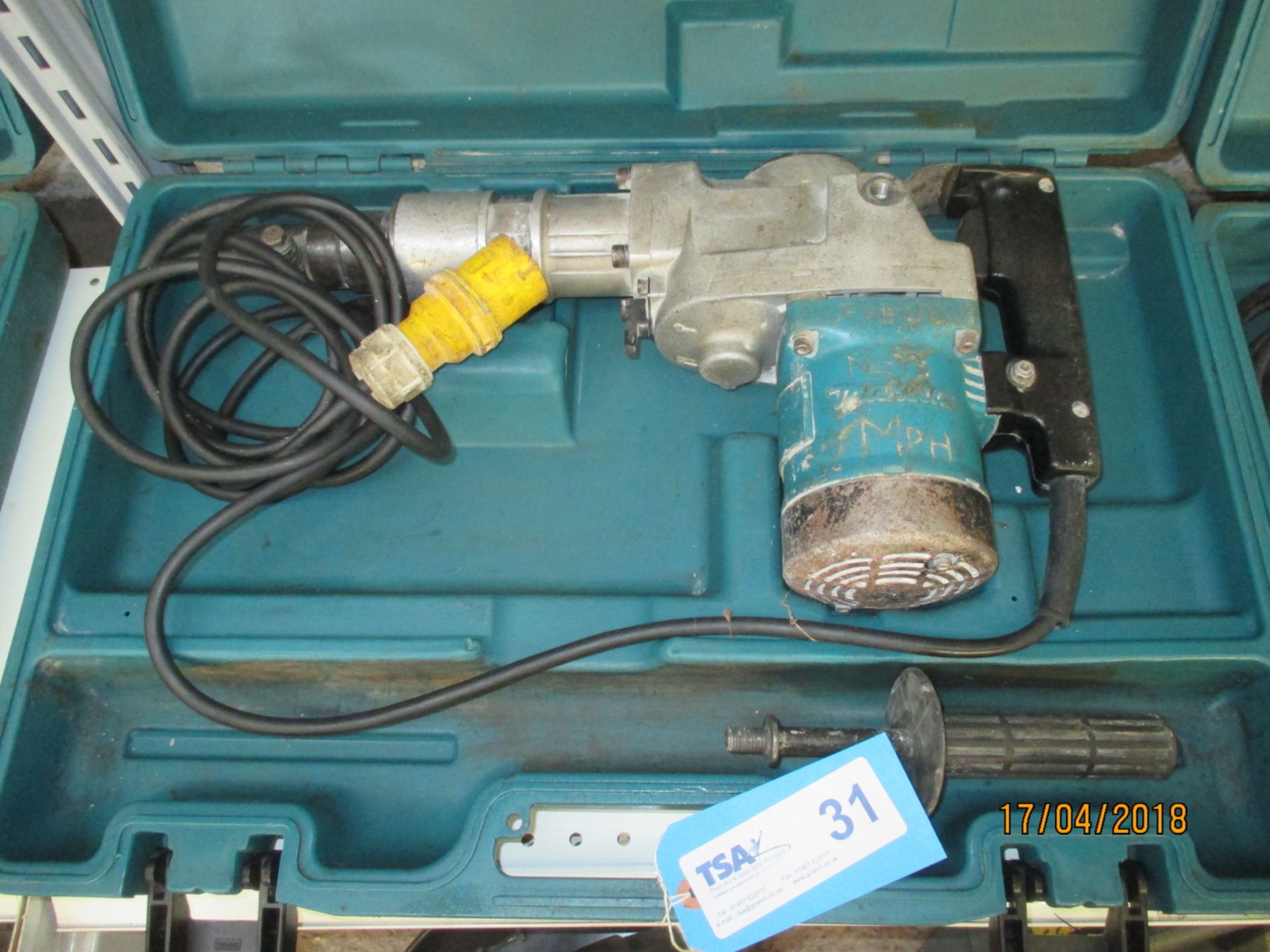 1 No. Makita Breaker 110v