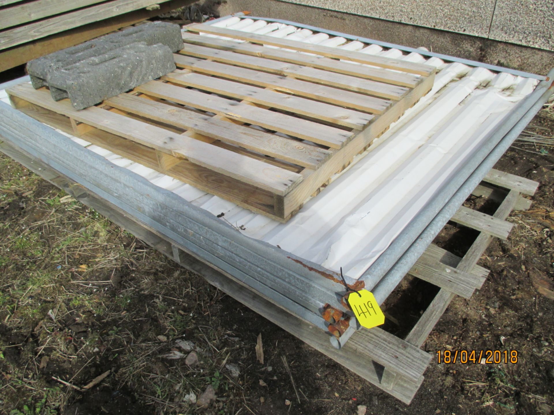 5 No. Fencing Panels (Solid)