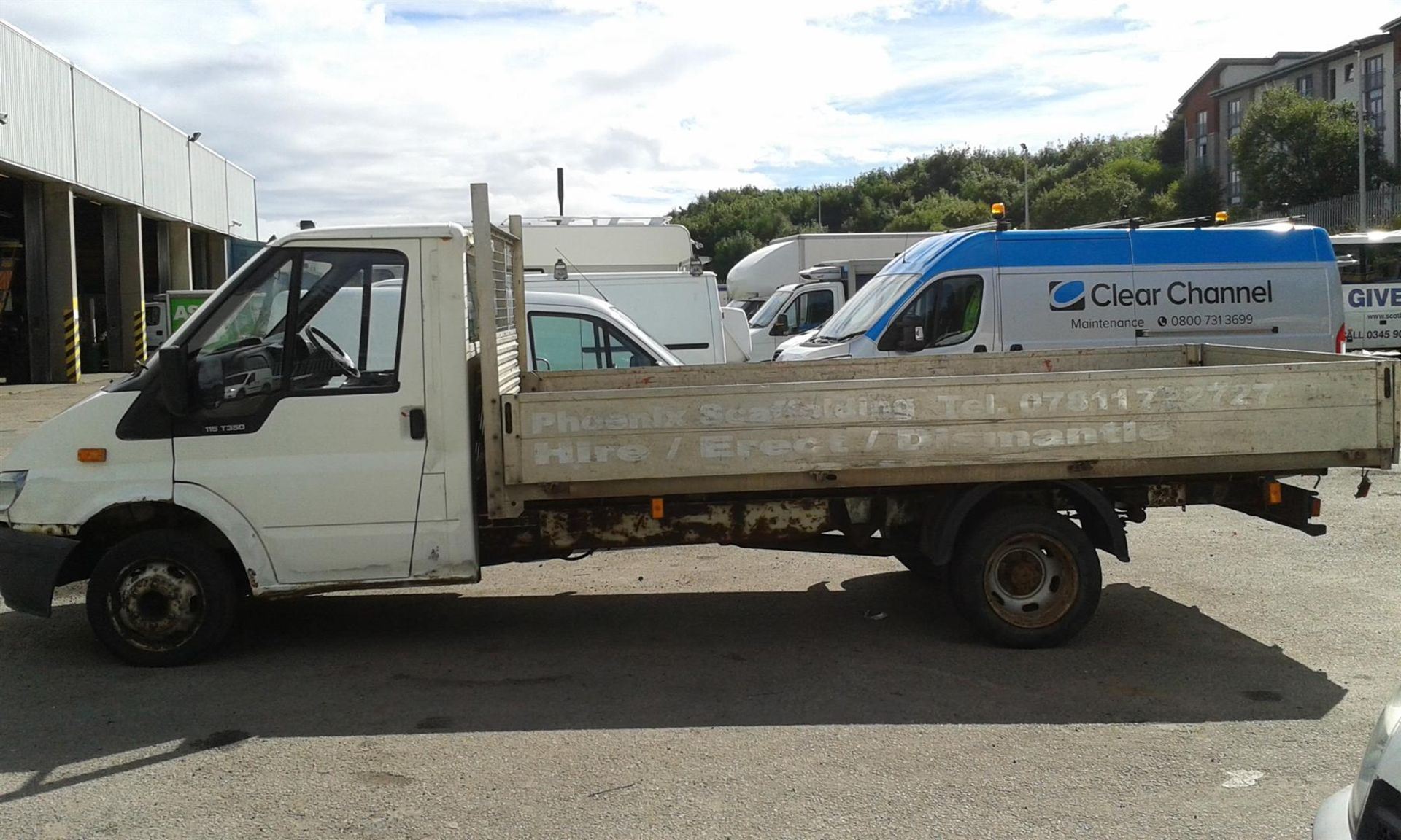 Ford Transit 350 Lwb - 2402cc 2 Door Van - Image 3 of 8