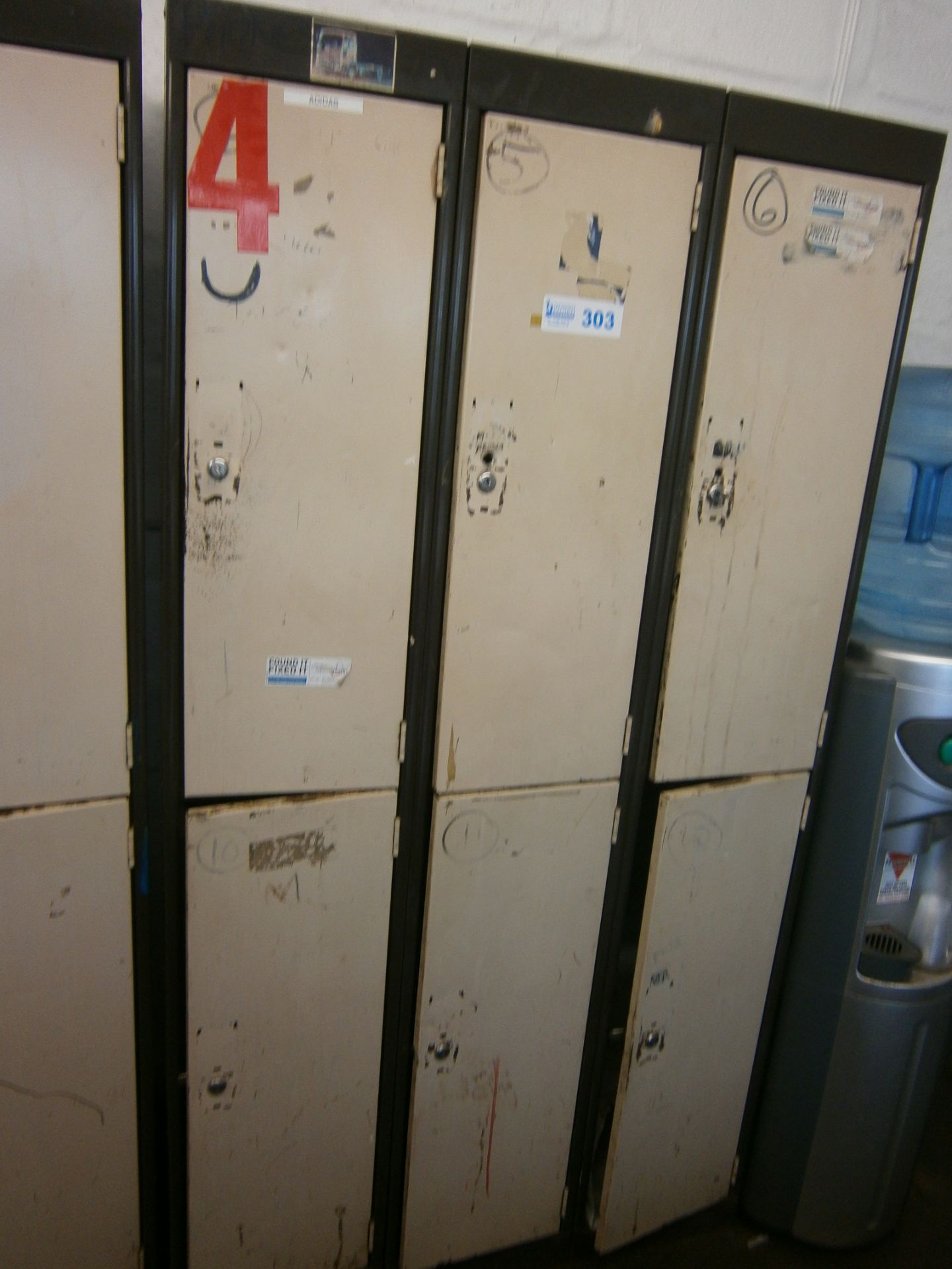 Metal 6 Door Locker Unit